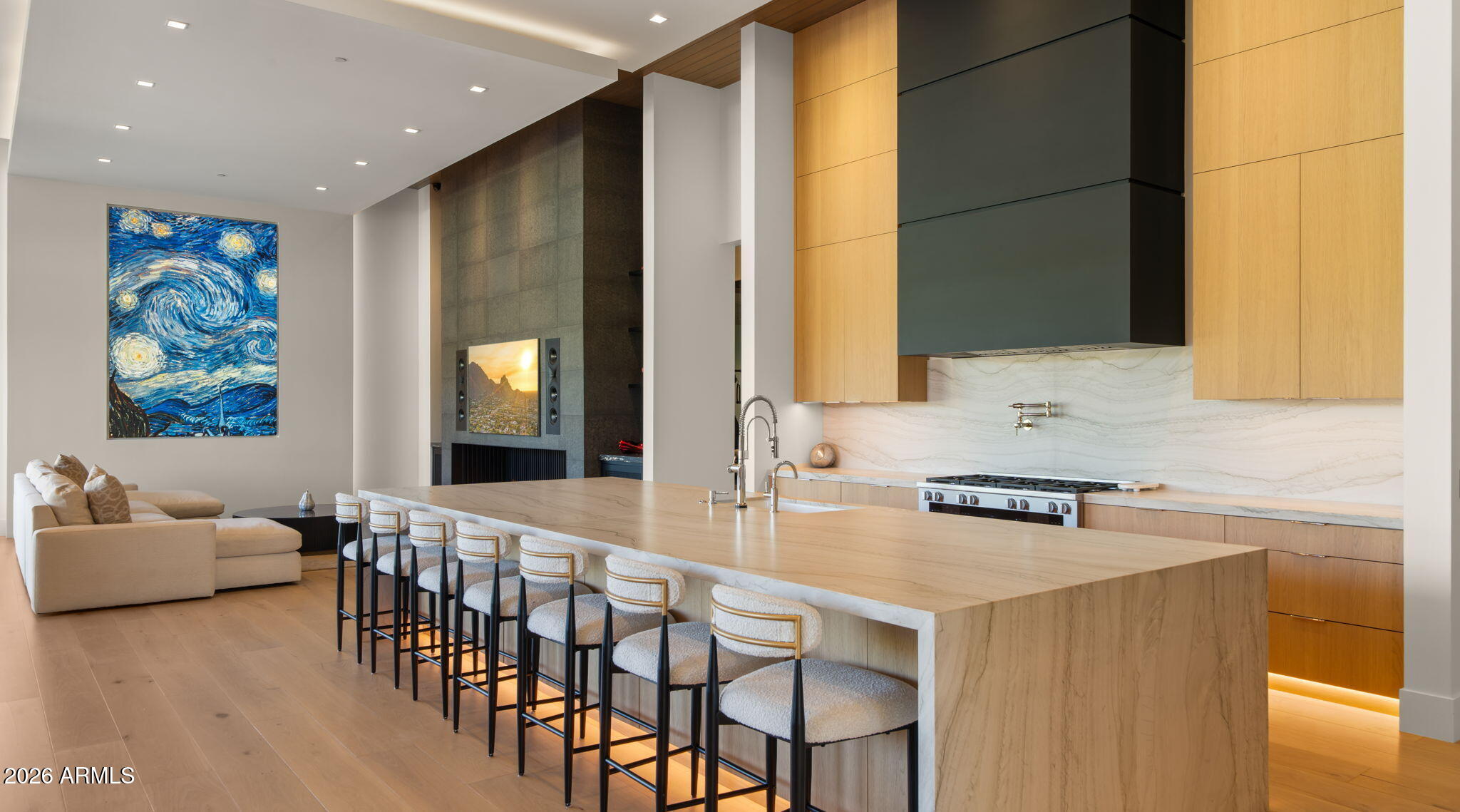 Hummingbird Manor - Residential