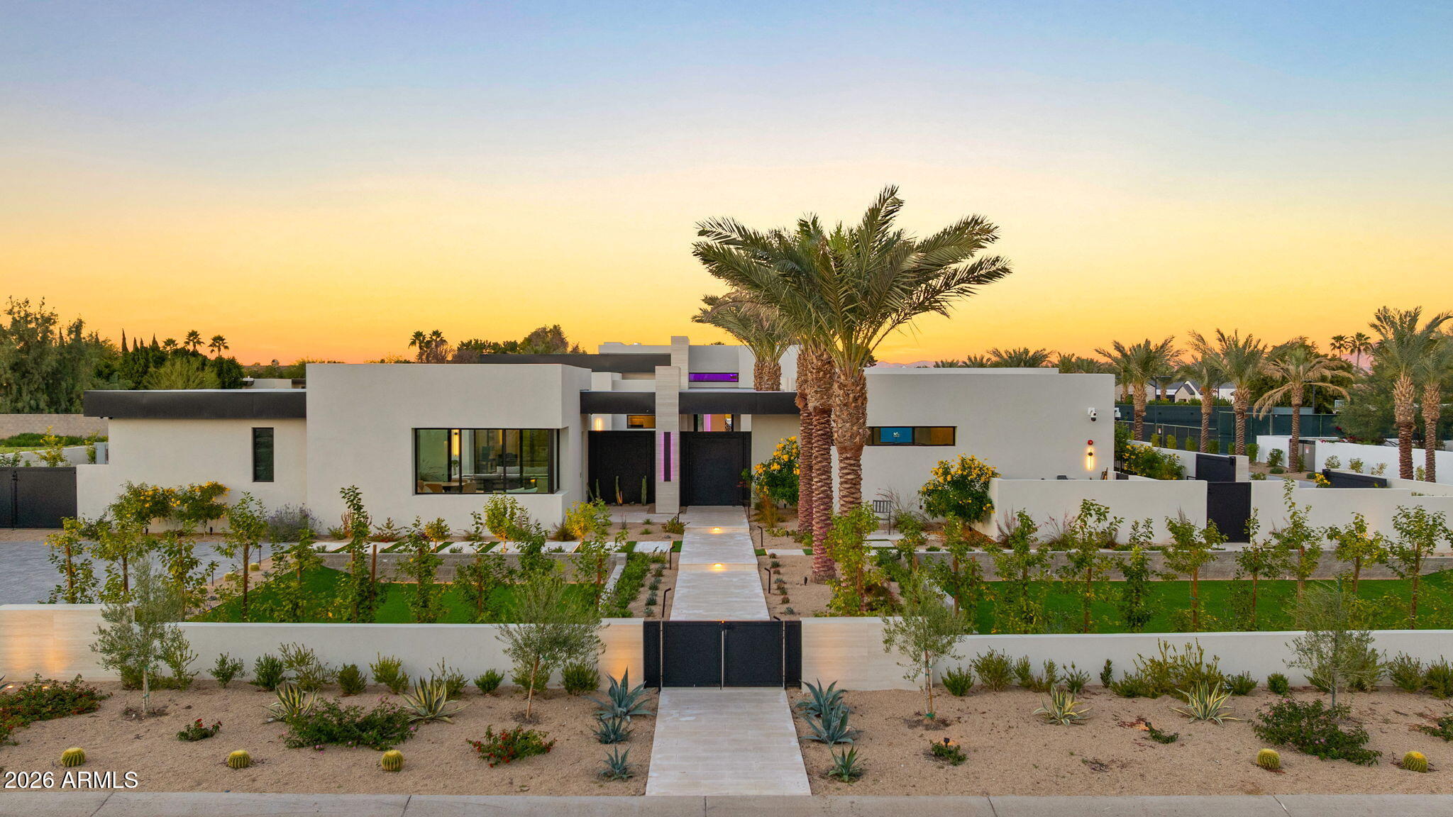 Hummingbird Manor - Residential