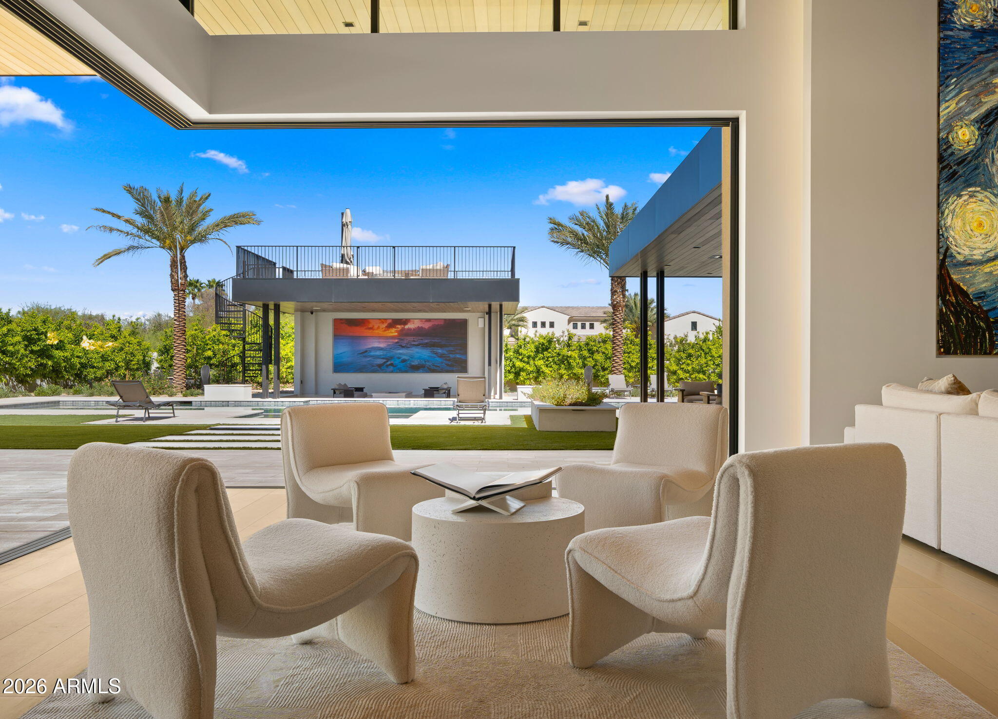 Hummingbird Manor - Residential