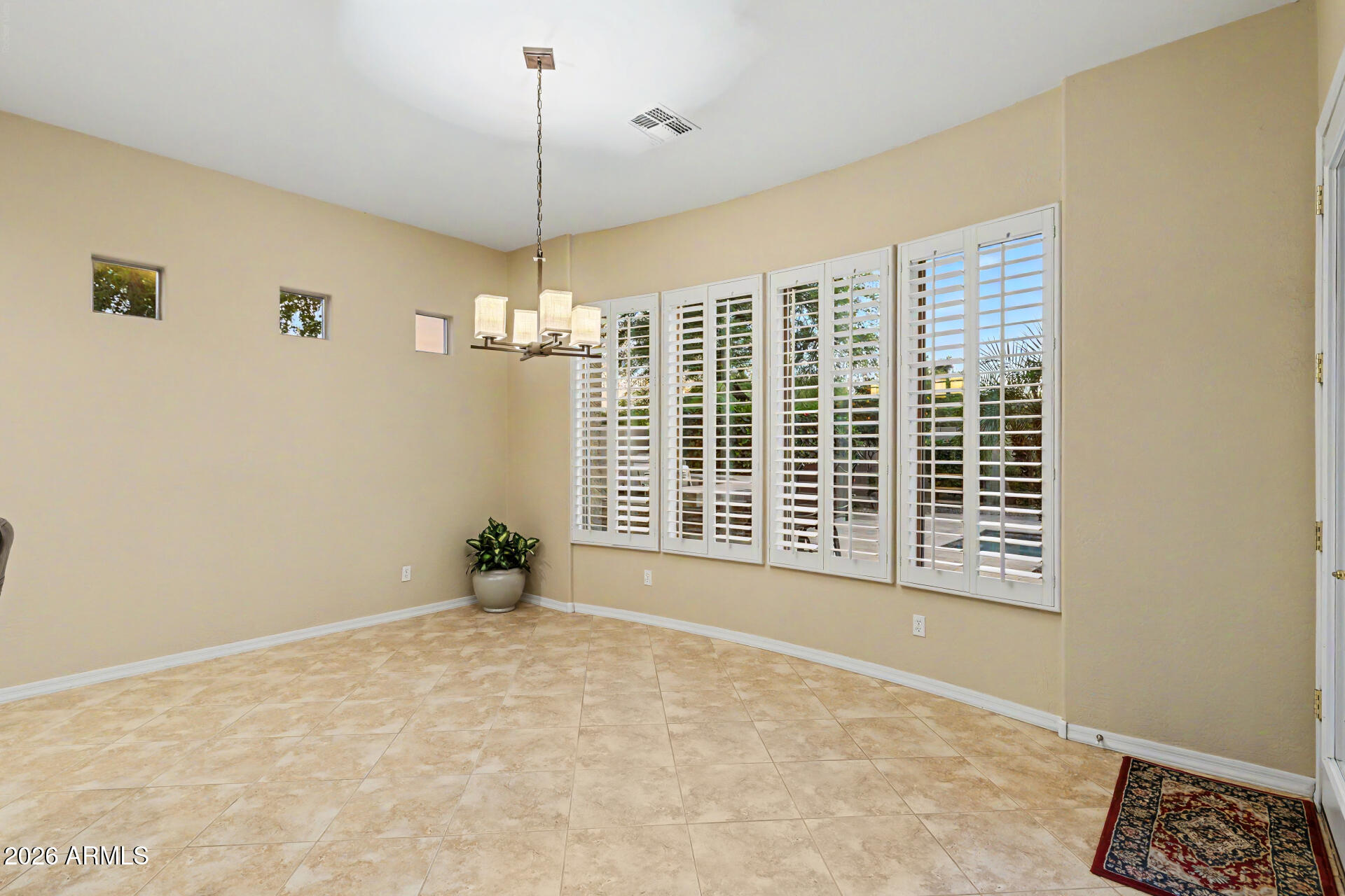 DREAMING SUMMIT - Residential