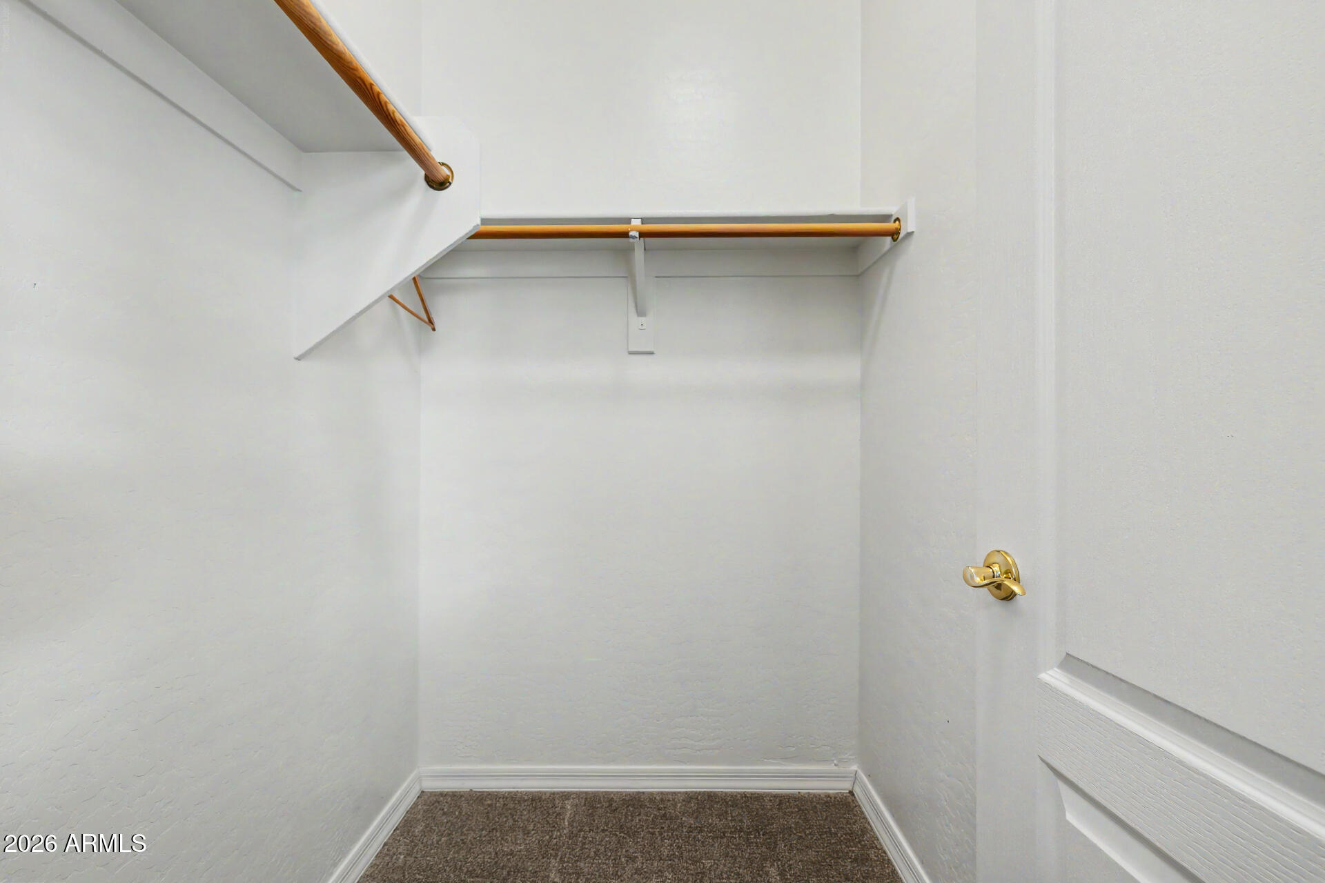 DREAMING SUMMIT - Residential