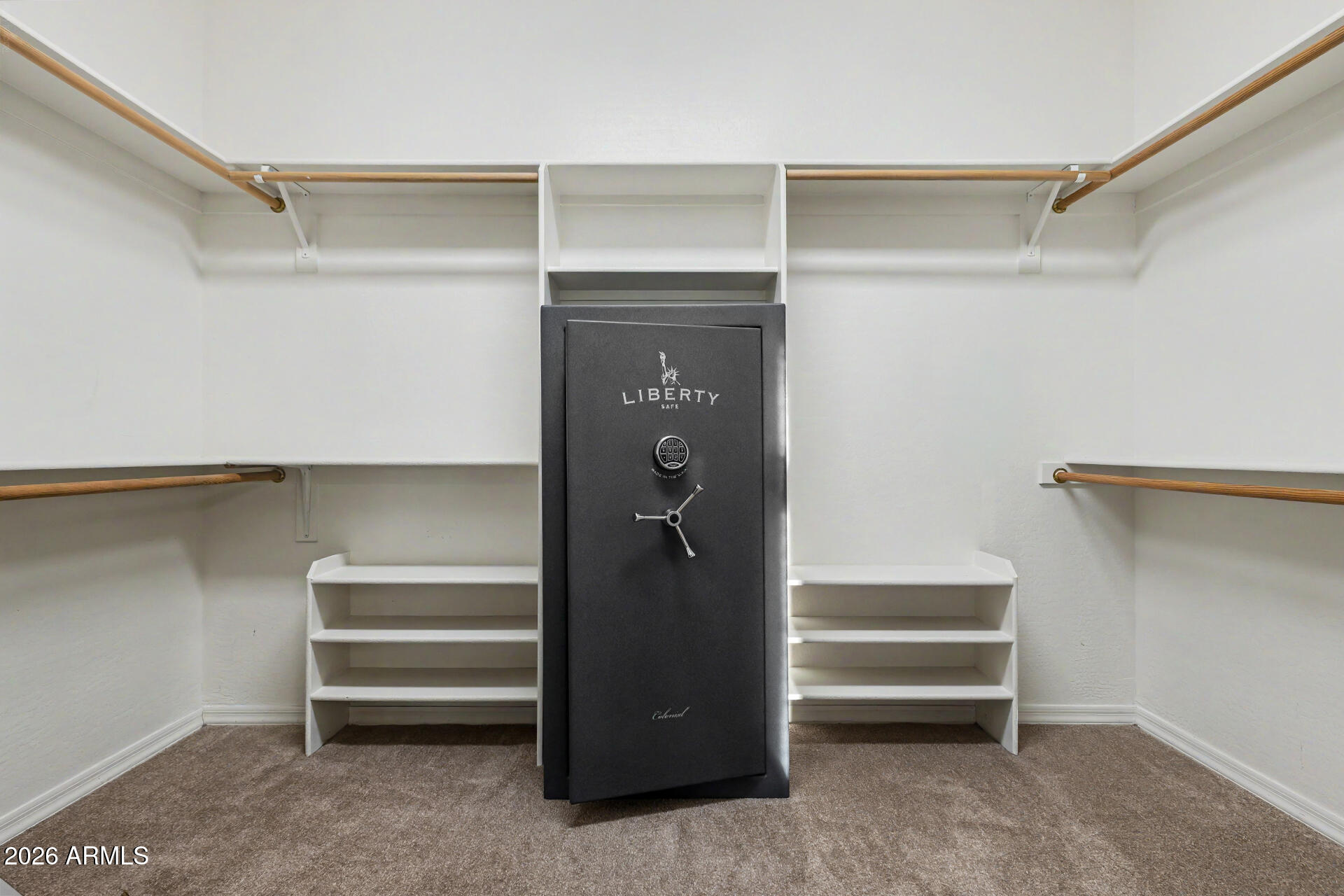 DREAMING SUMMIT - Residential