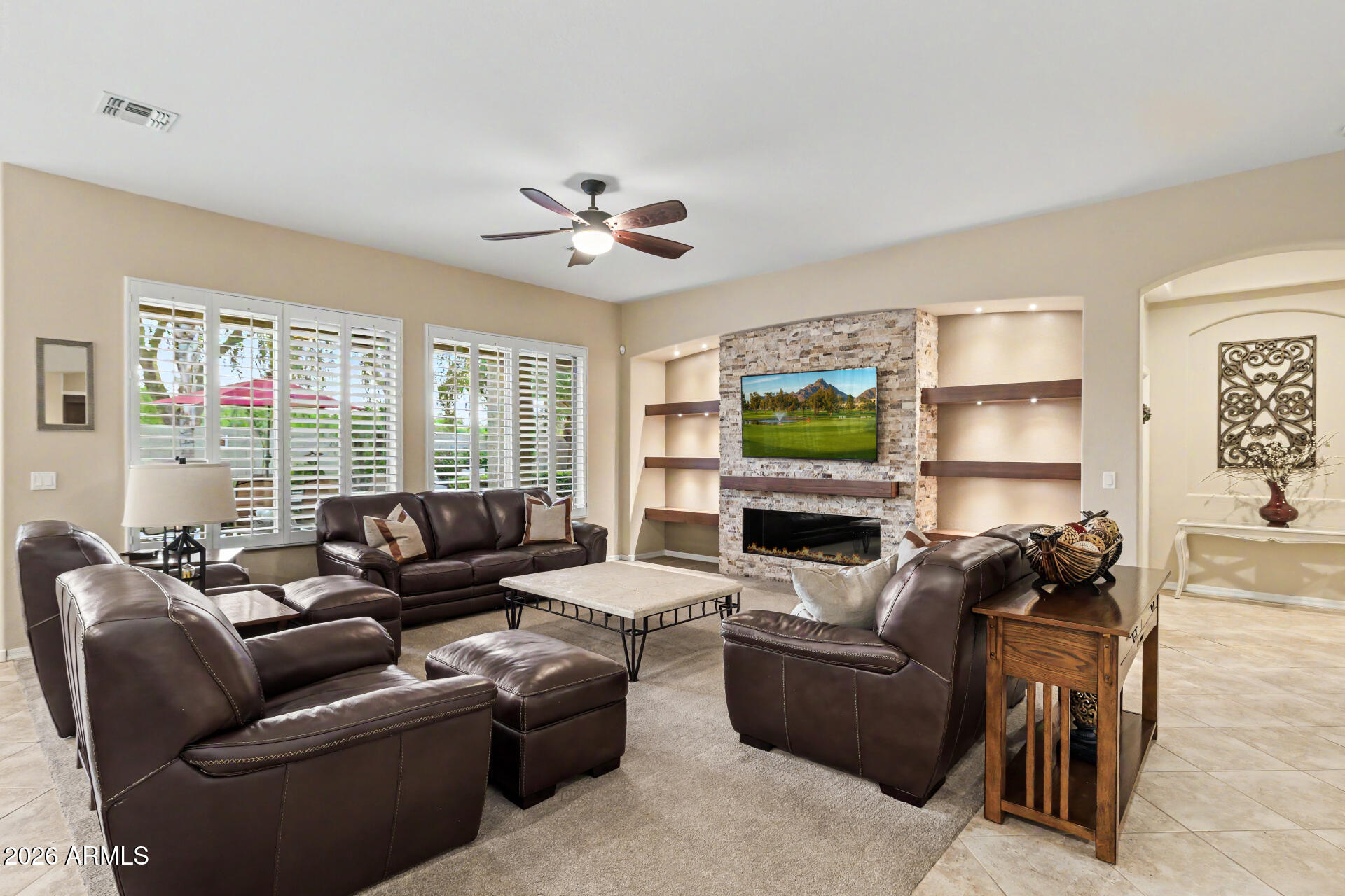 DREAMING SUMMIT - Residential