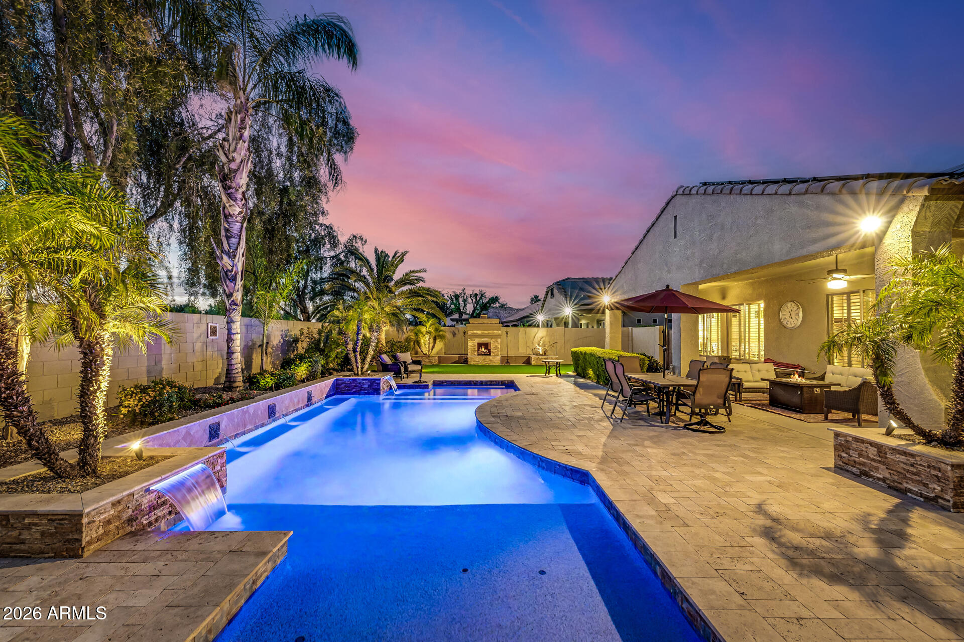DREAMING SUMMIT - Residential