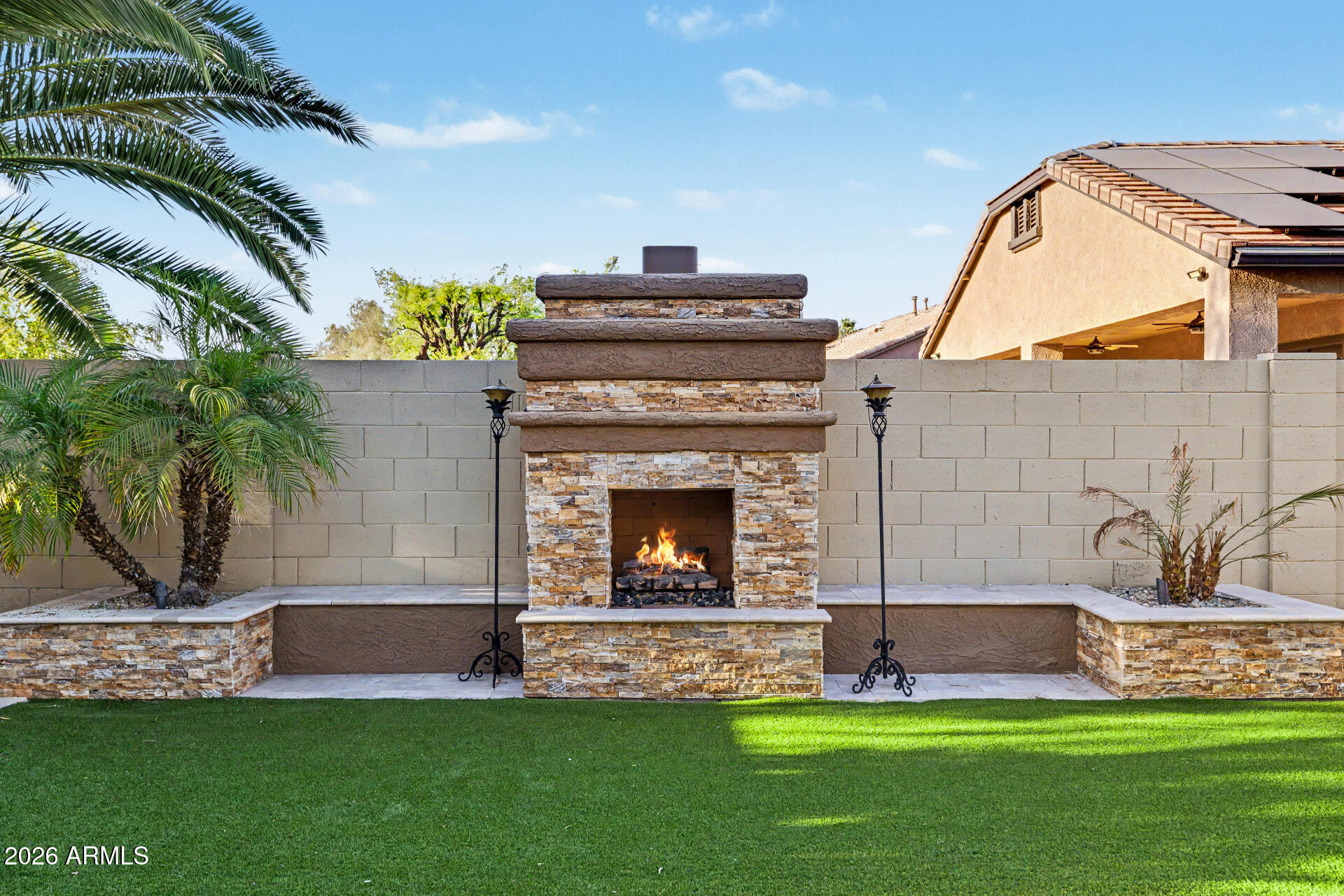DREAMING SUMMIT - Residential