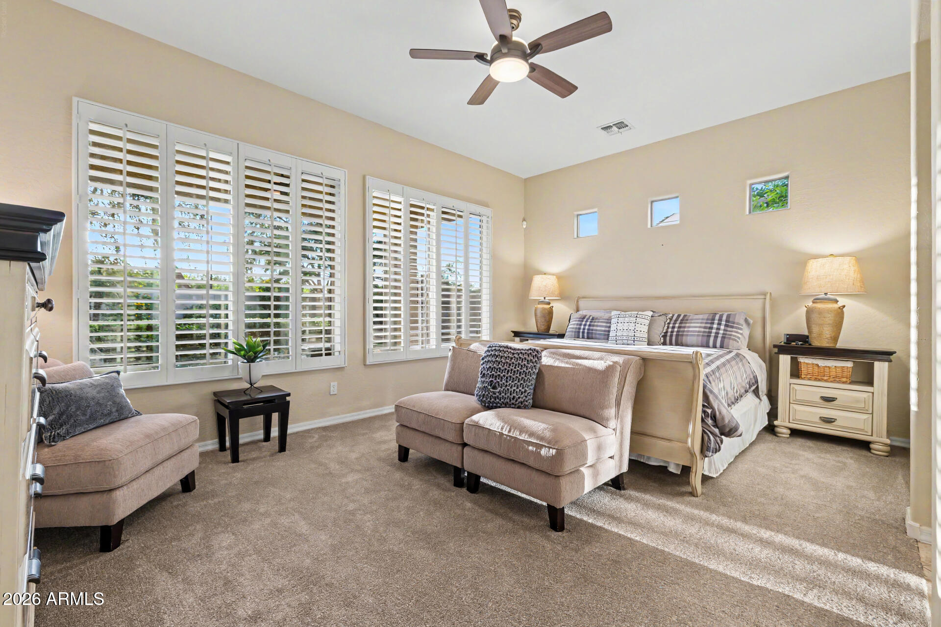 DREAMING SUMMIT - Residential