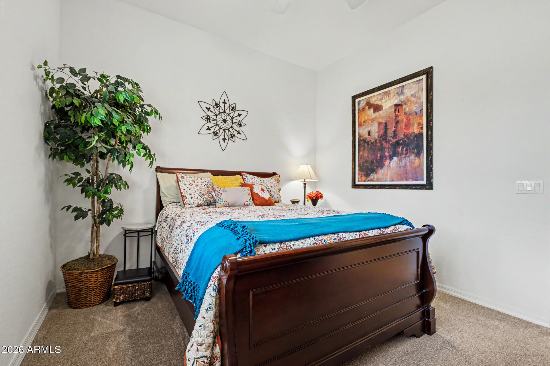 DREAMING SUMMIT - Residential