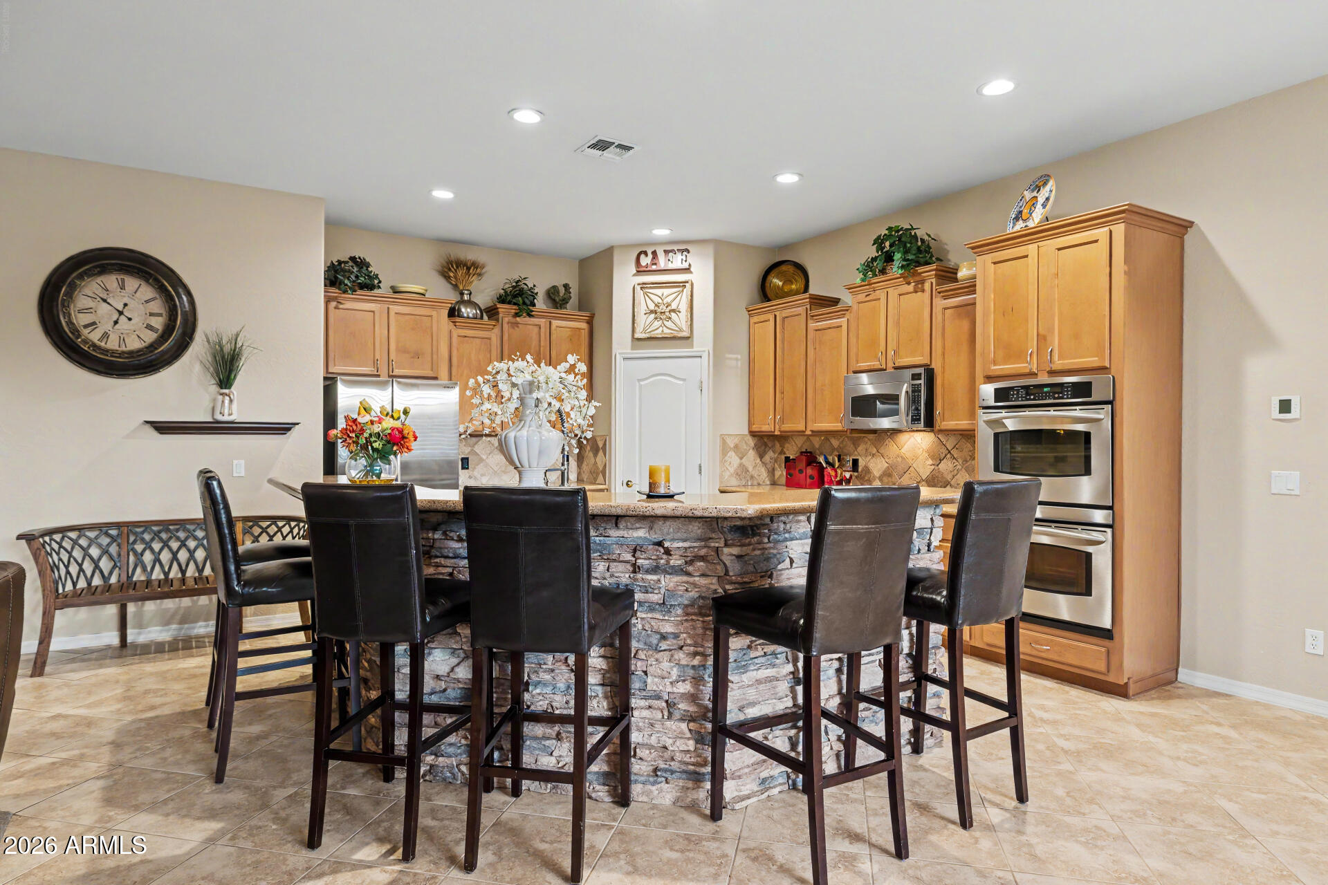 DREAMING SUMMIT - Residential
