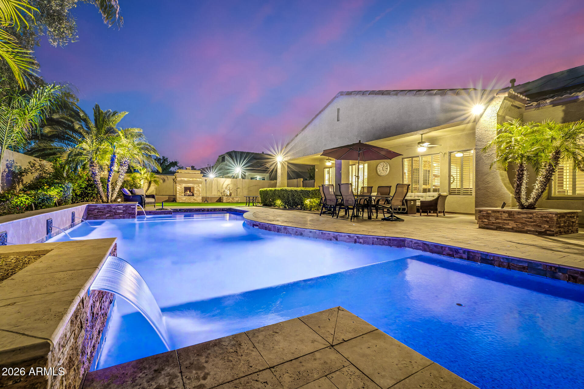DREAMING SUMMIT - Residential