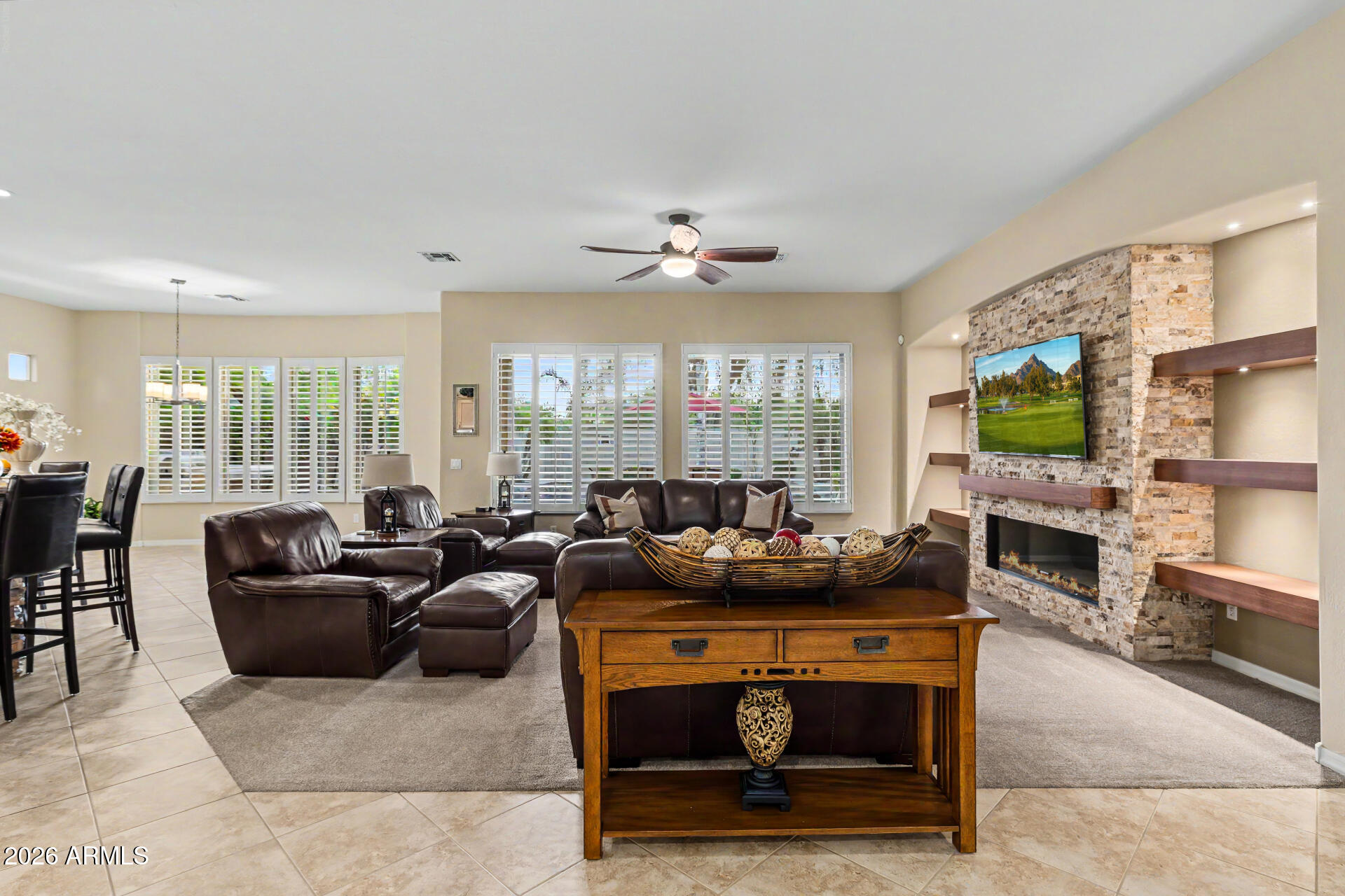 DREAMING SUMMIT - Residential