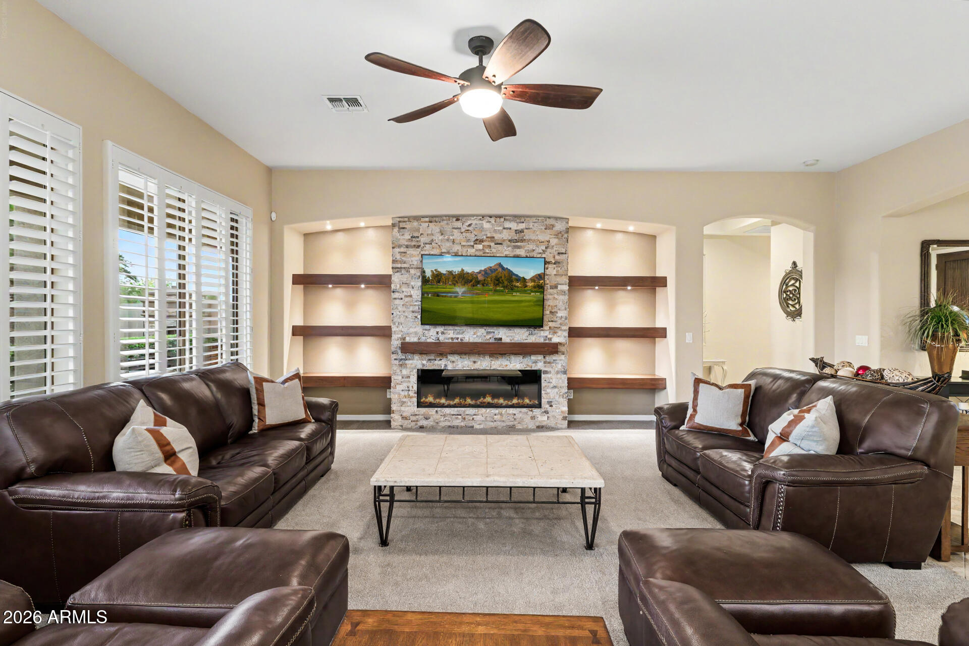 DREAMING SUMMIT - Residential
