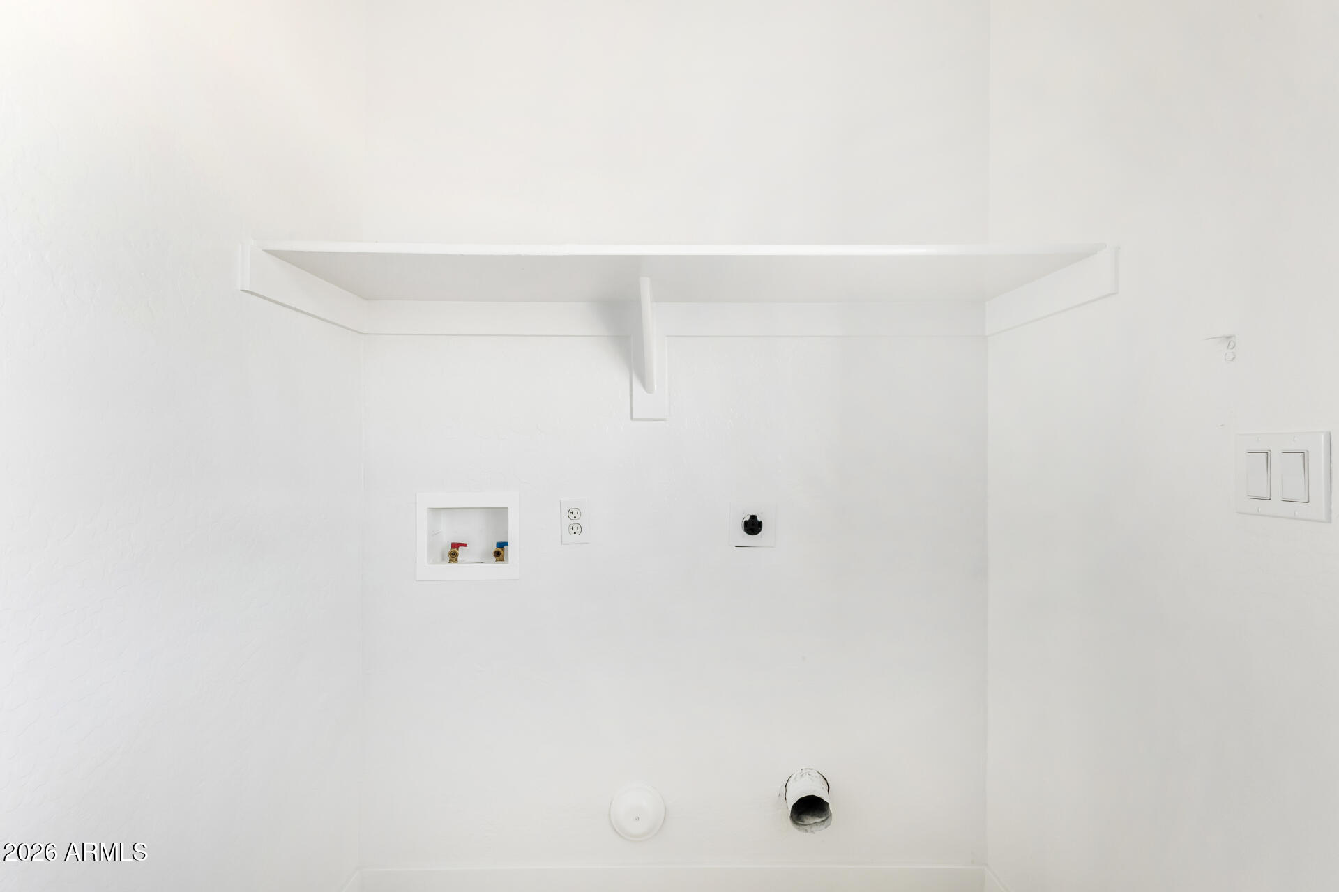 SUNDIAL 4 UNIT 1 REPLAT - Residential