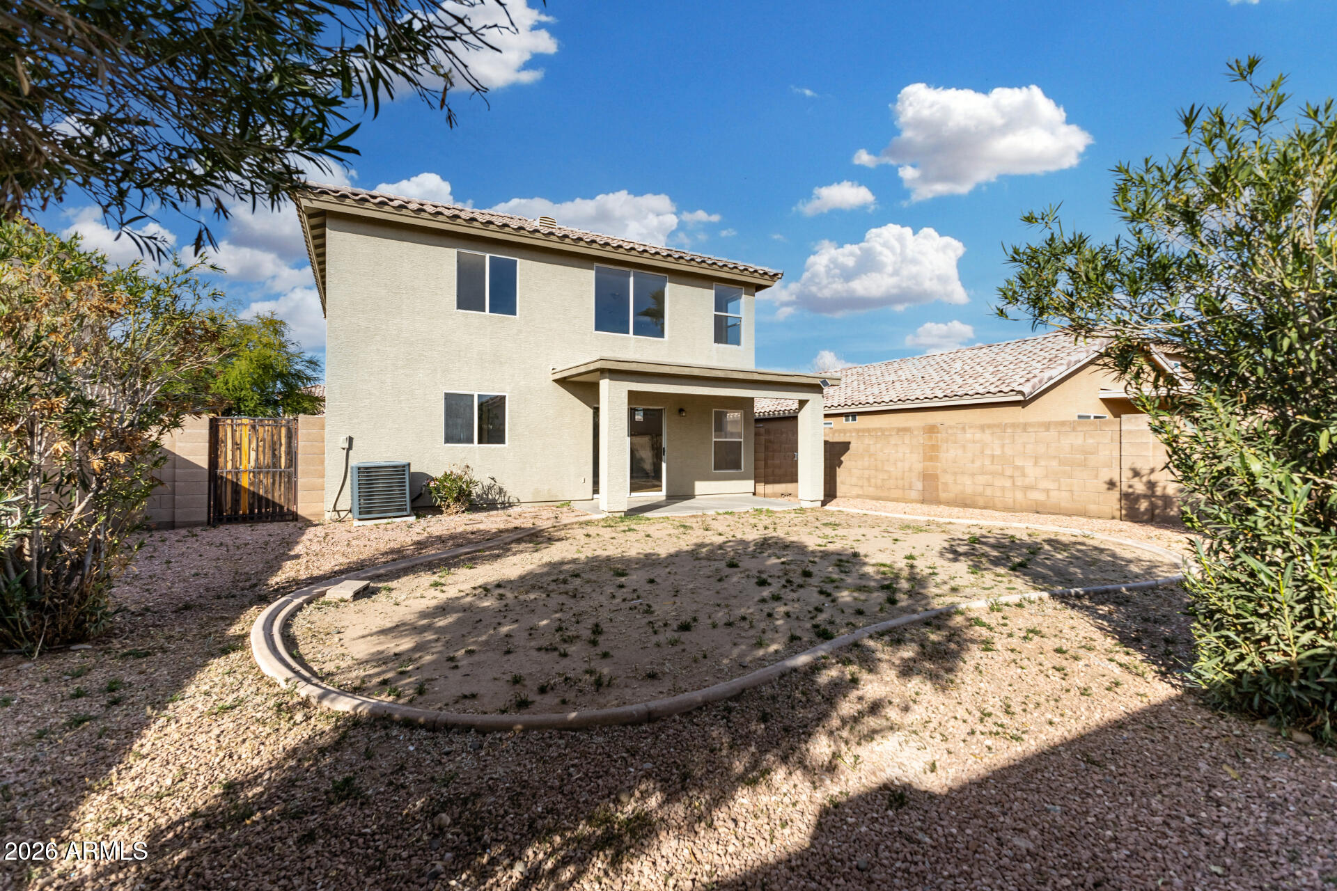 SUNDIAL 4 UNIT 1 REPLAT - Residential