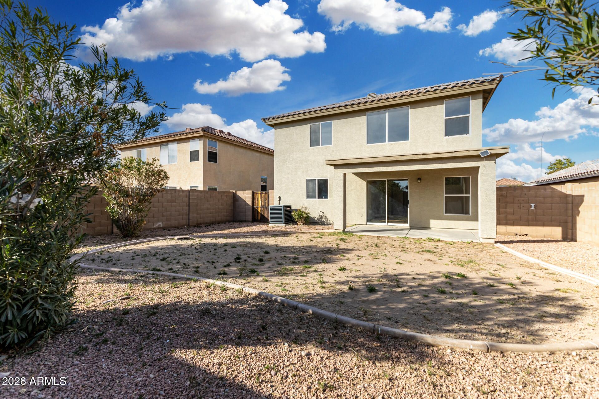 SUNDIAL 4 UNIT 1 REPLAT - Residential