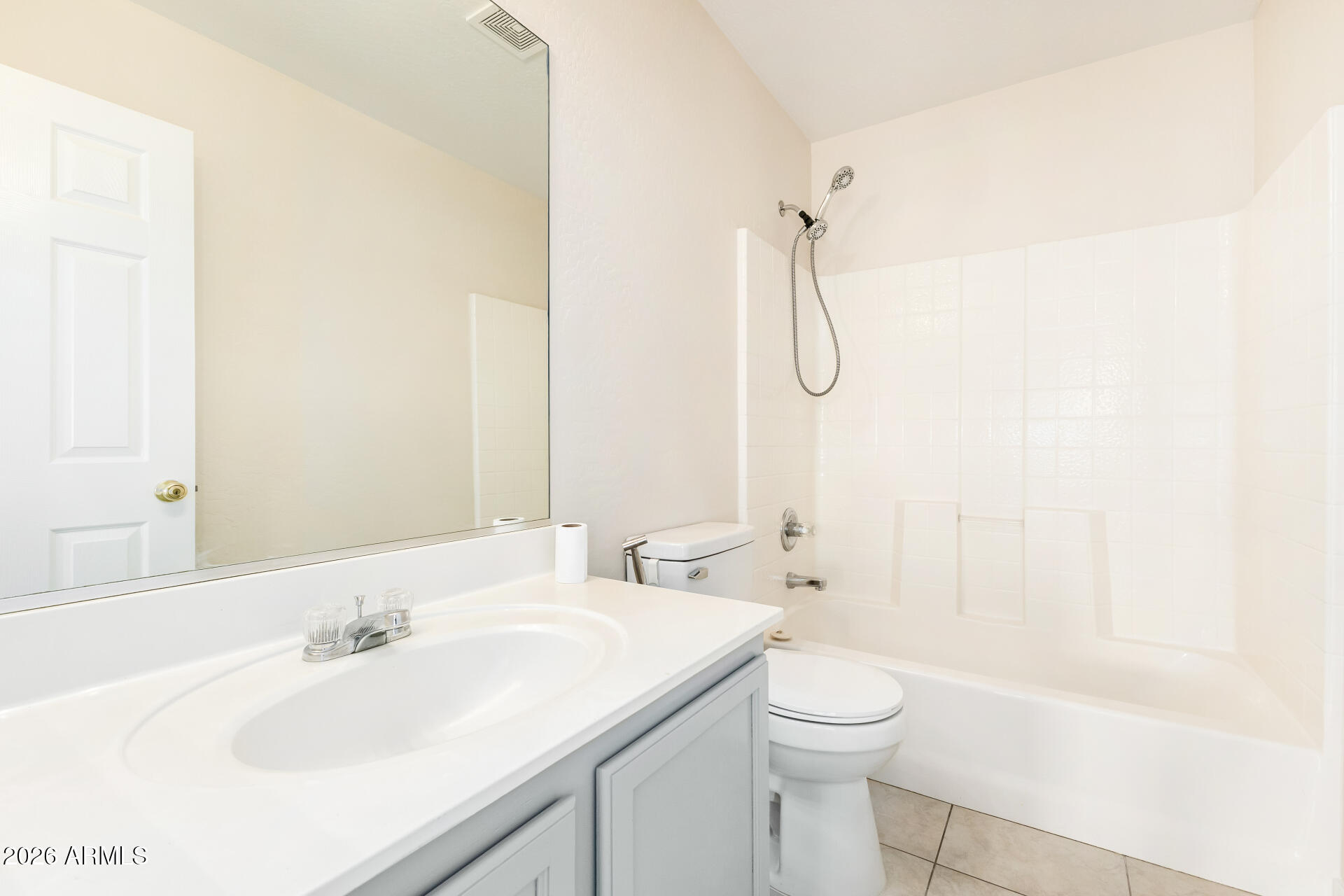 SUNDIAL 4 UNIT 1 REPLAT - Residential