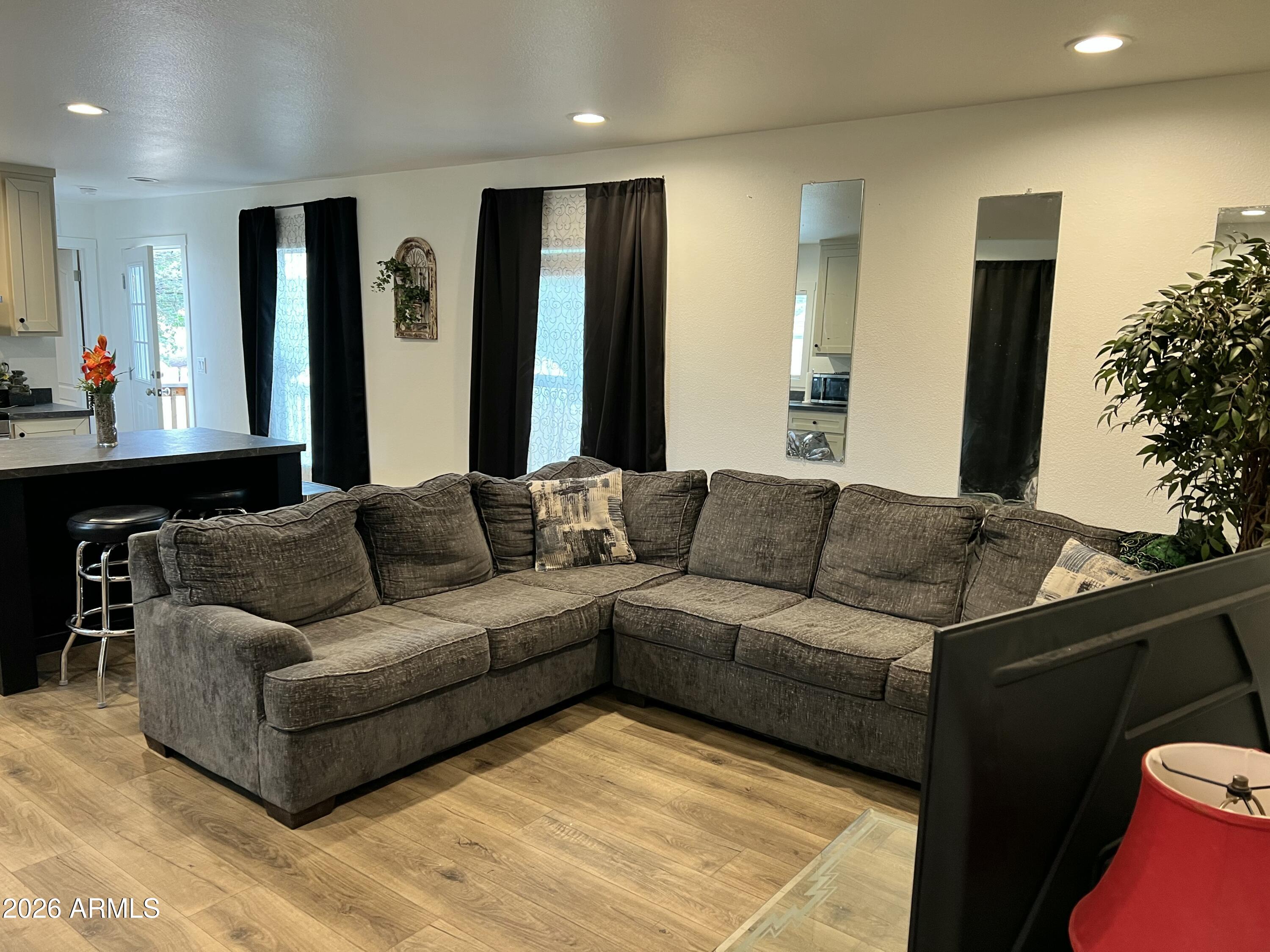 MESA DEL CABALLO TRACT 6 - Residential