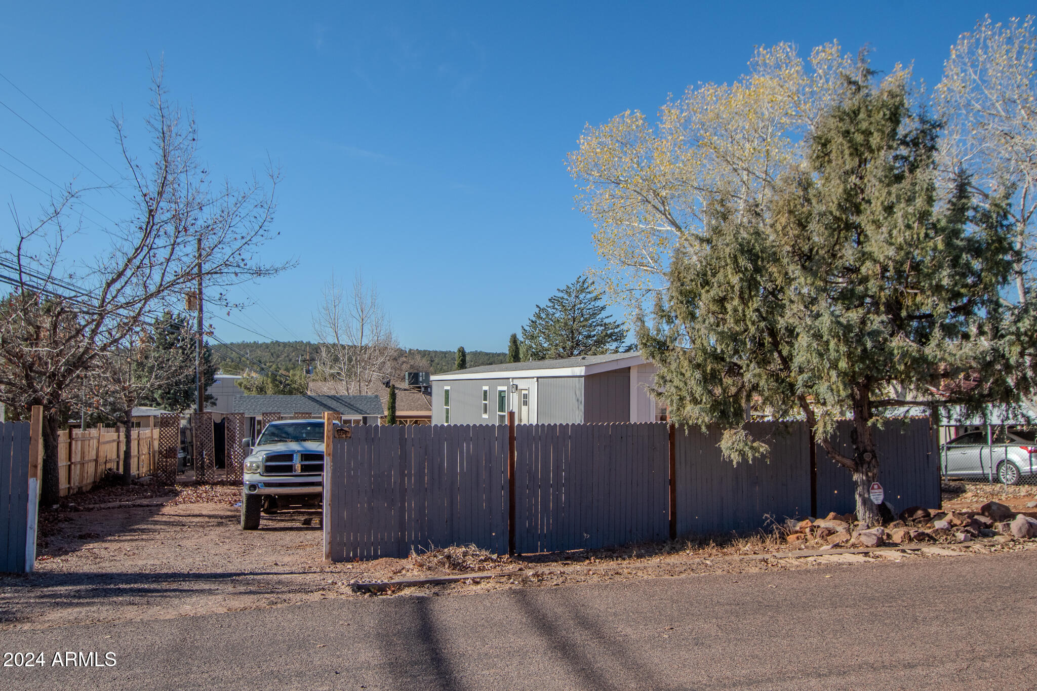 MESA DEL CABALLO TRACT 6 - Residential