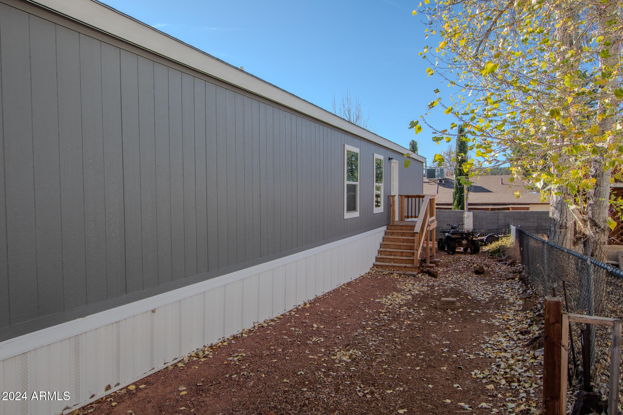 MESA DEL CABALLO TRACT 6 - Residential