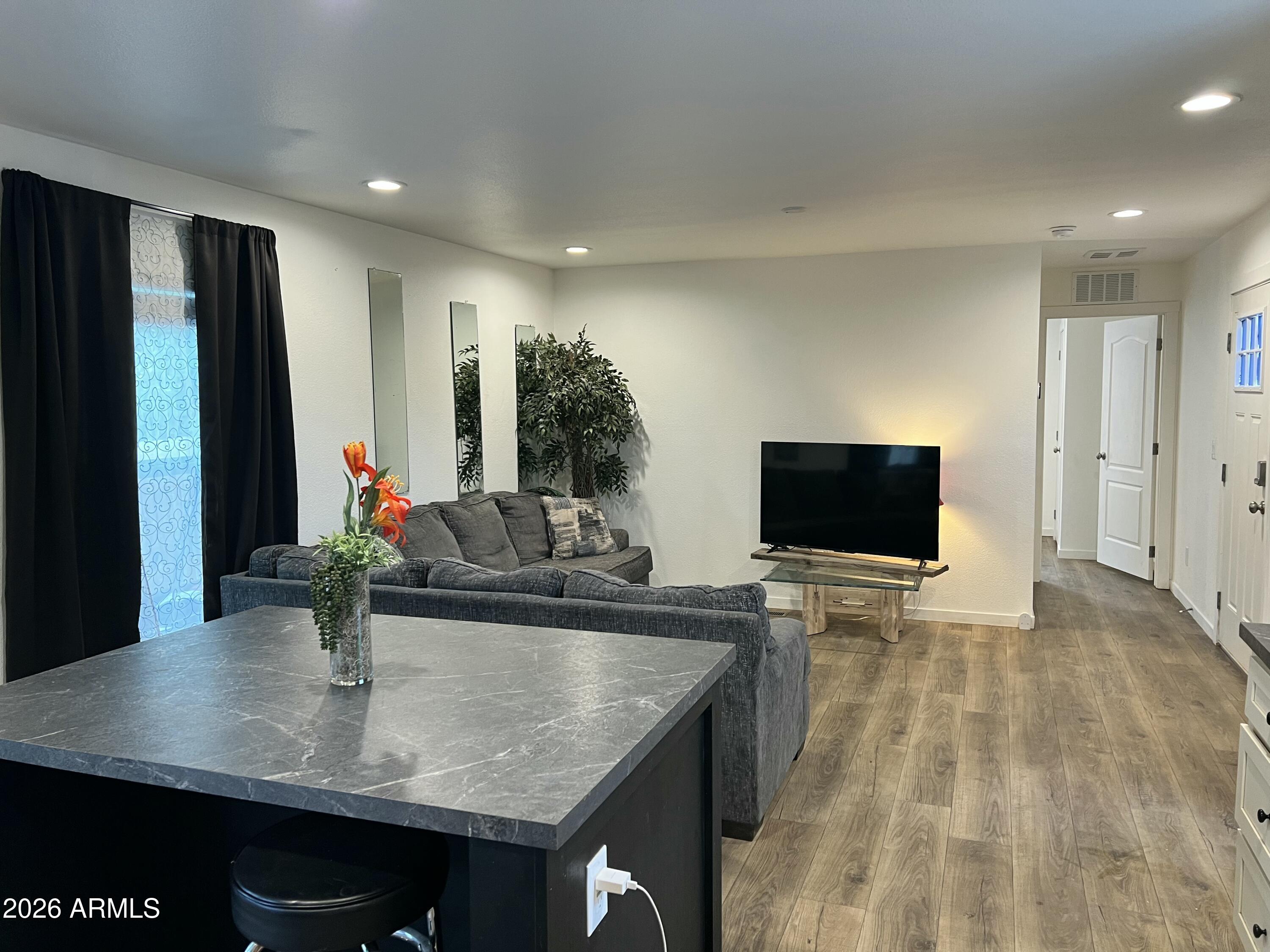 MESA DEL CABALLO TRACT 6 - Residential