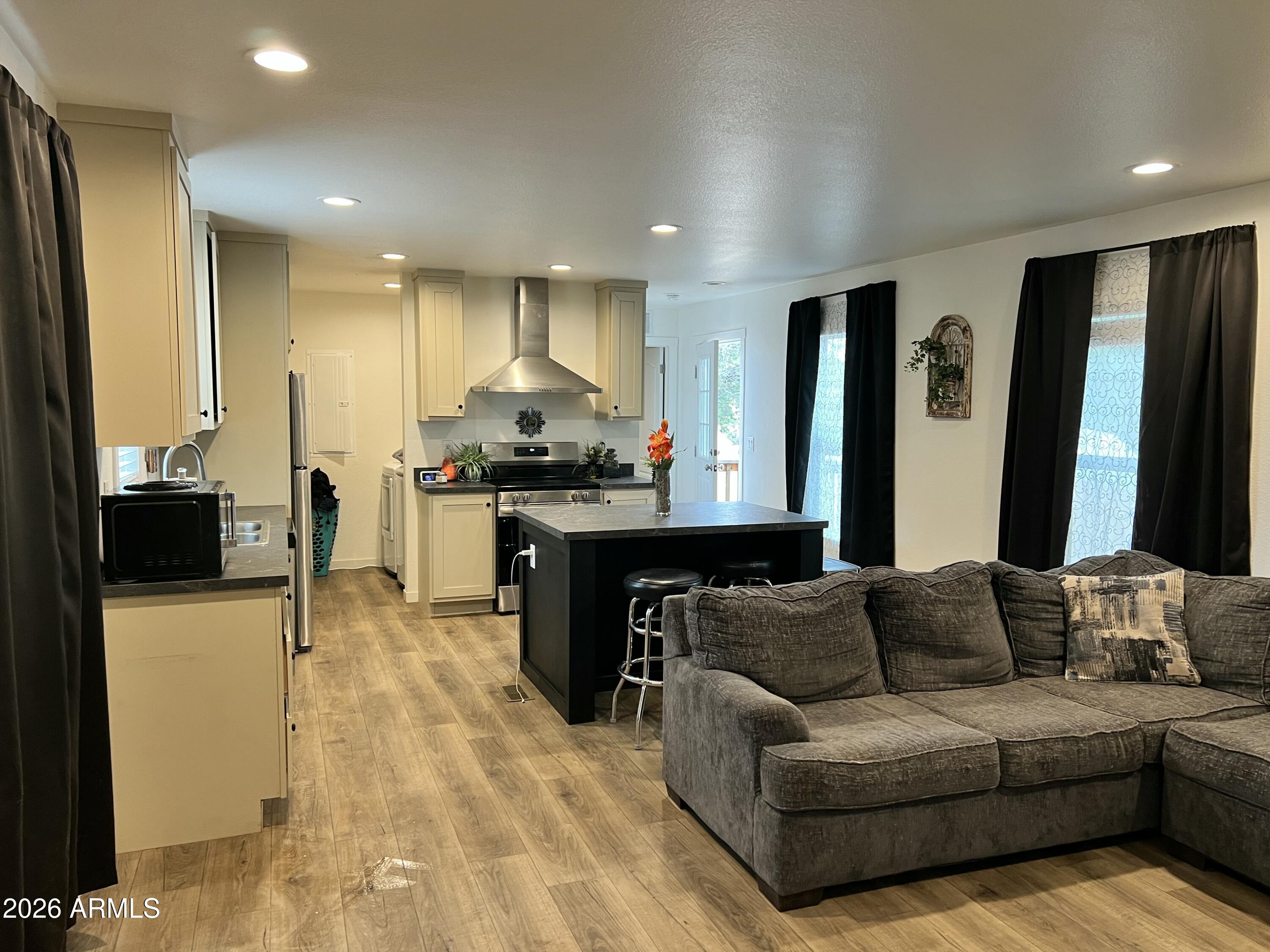 MESA DEL CABALLO TRACT 6 - Residential