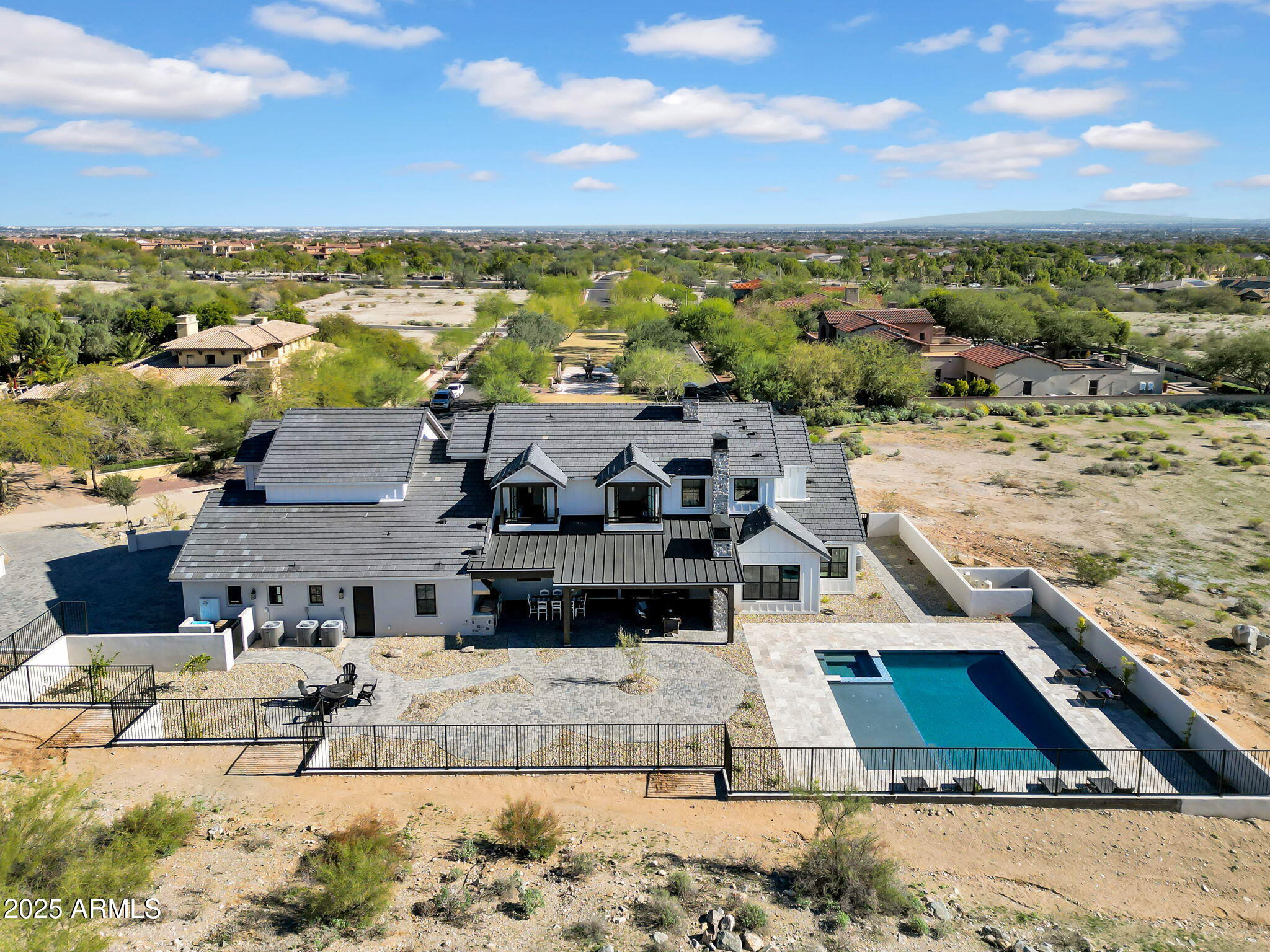 VERRADO PARCEL 3.101 - Residential
