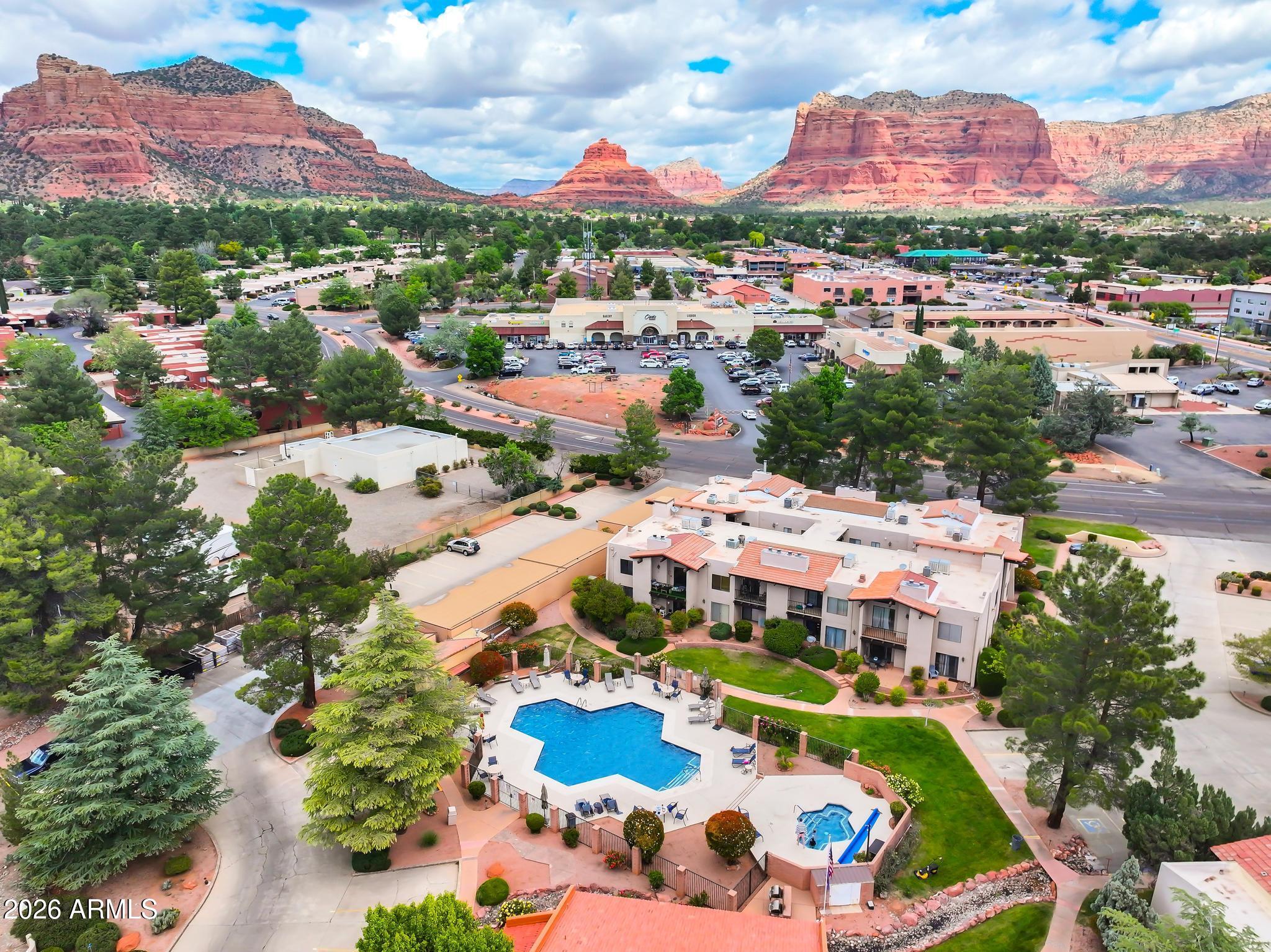 Oak Creek Estados - Residential