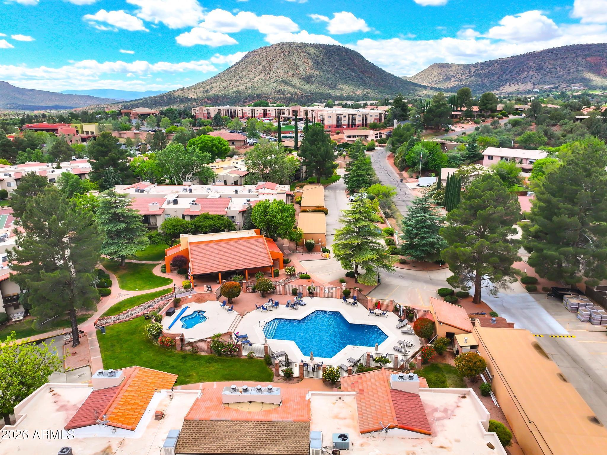 Oak Creek Estados - Residential