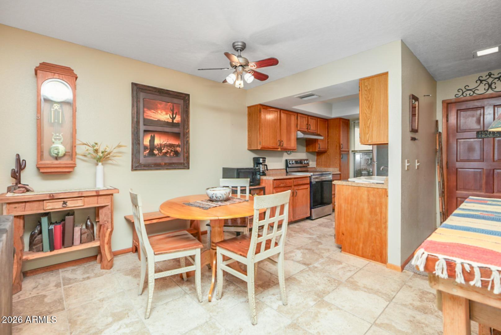 Oak Creek Estados - Residential