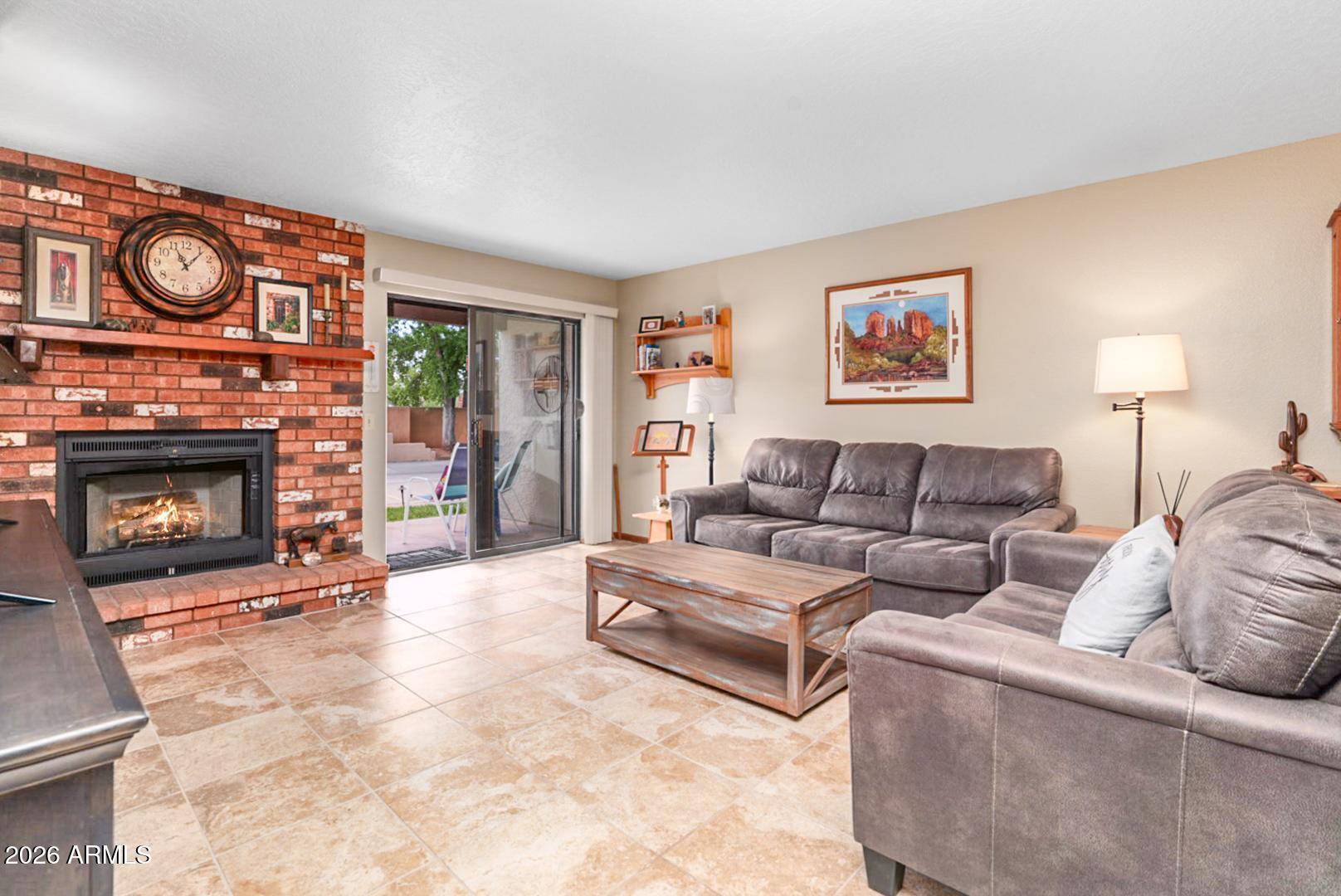 Oak Creek Estados - Residential
