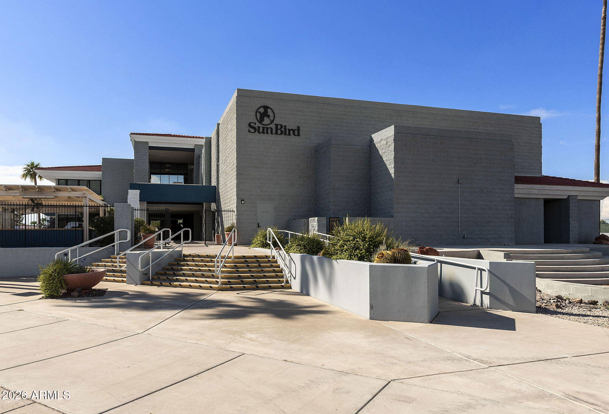 SUNBIRD UNIT TEN - Residential