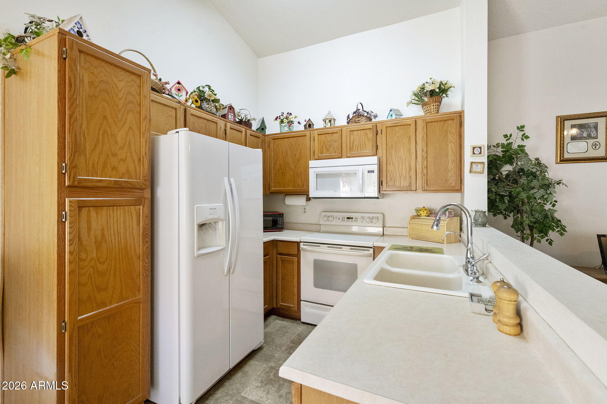 SUNBIRD UNIT TEN - Residential