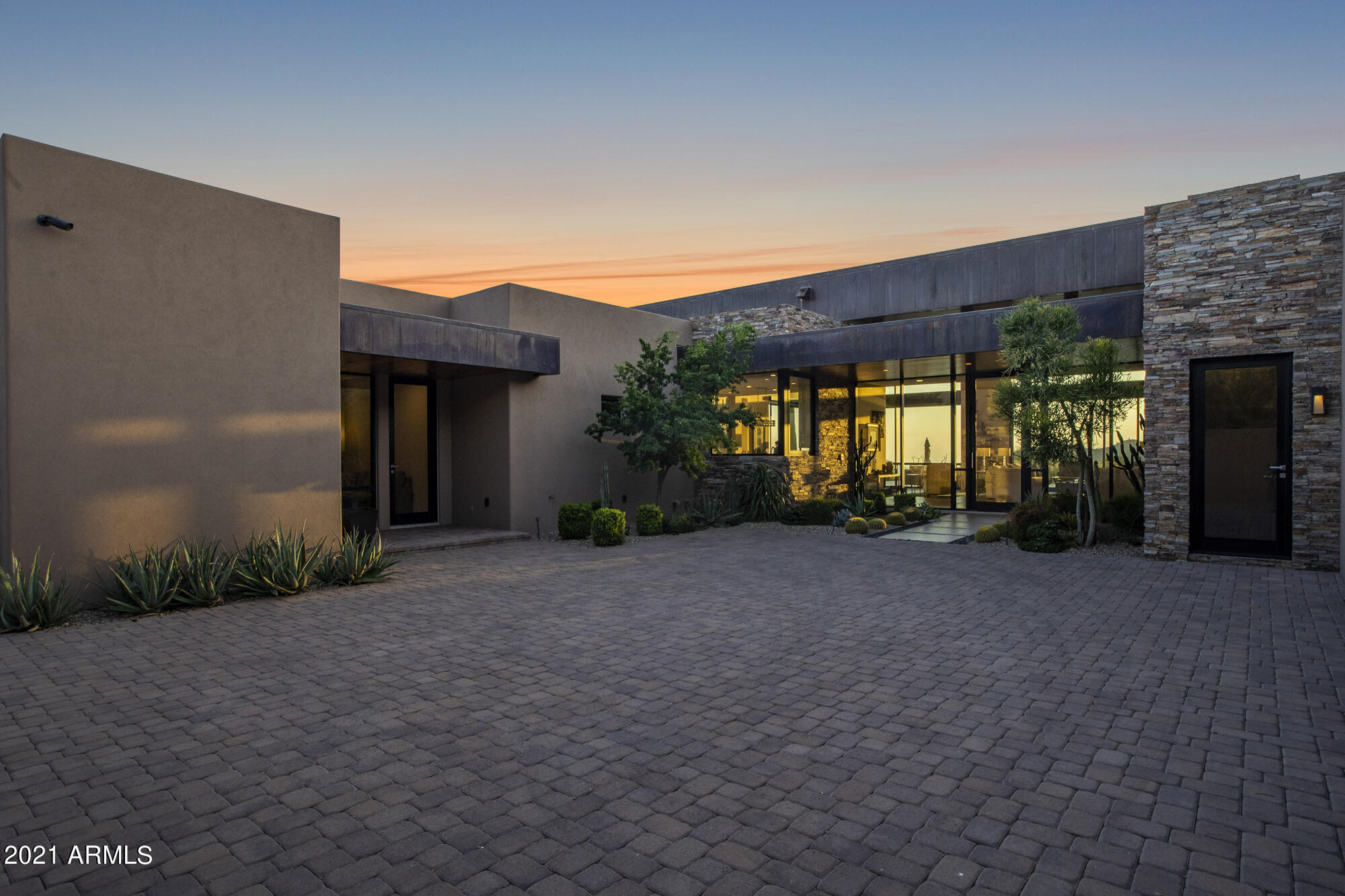 DESERT MOUNTAIN - Residential