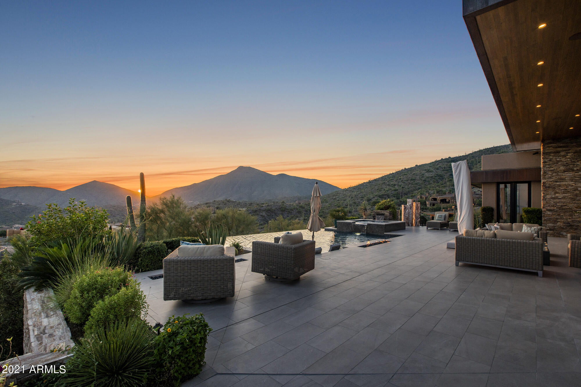 DESERT MOUNTAIN - Residential