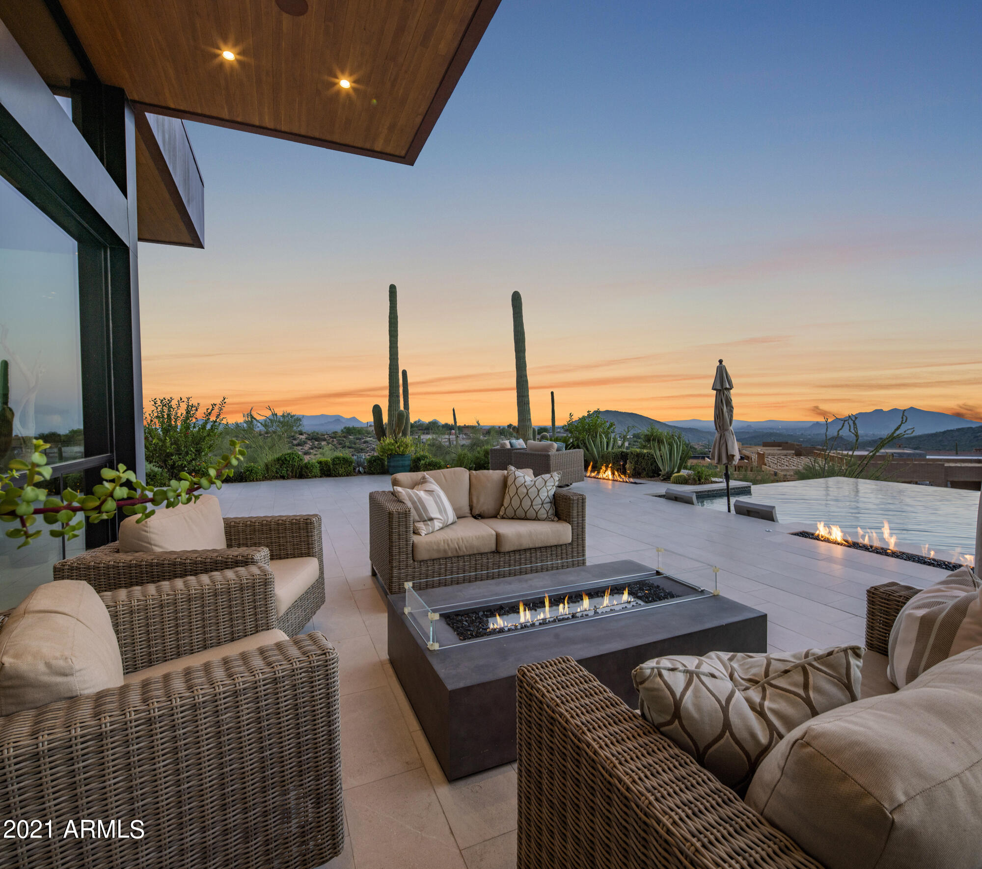 DESERT MOUNTAIN - Residential