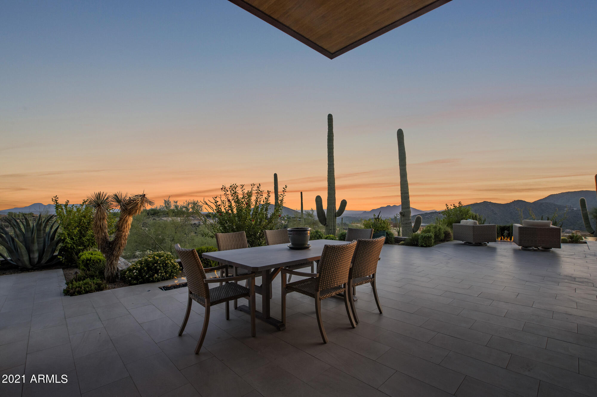 DESERT MOUNTAIN - Residential