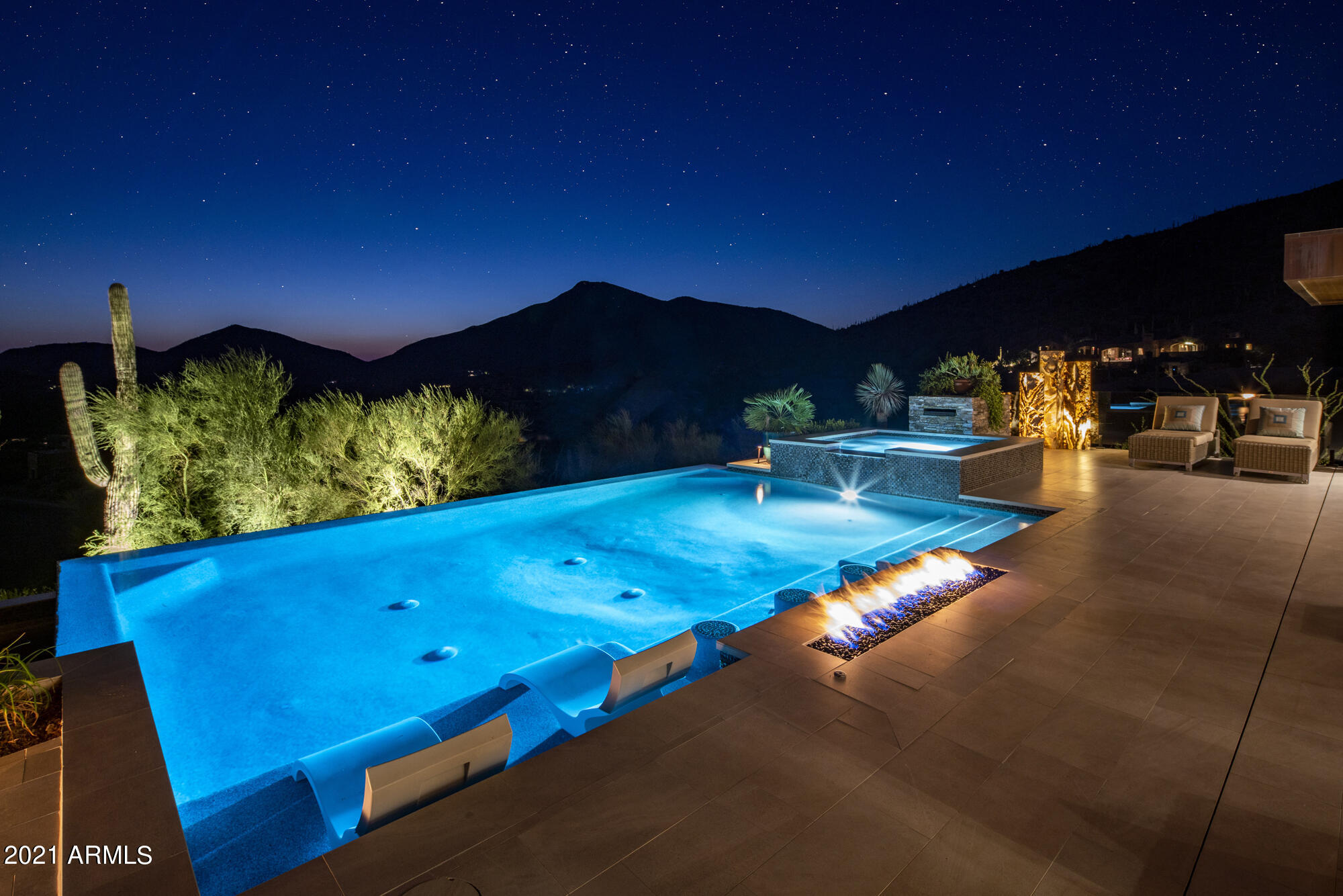 DESERT MOUNTAIN - Residential