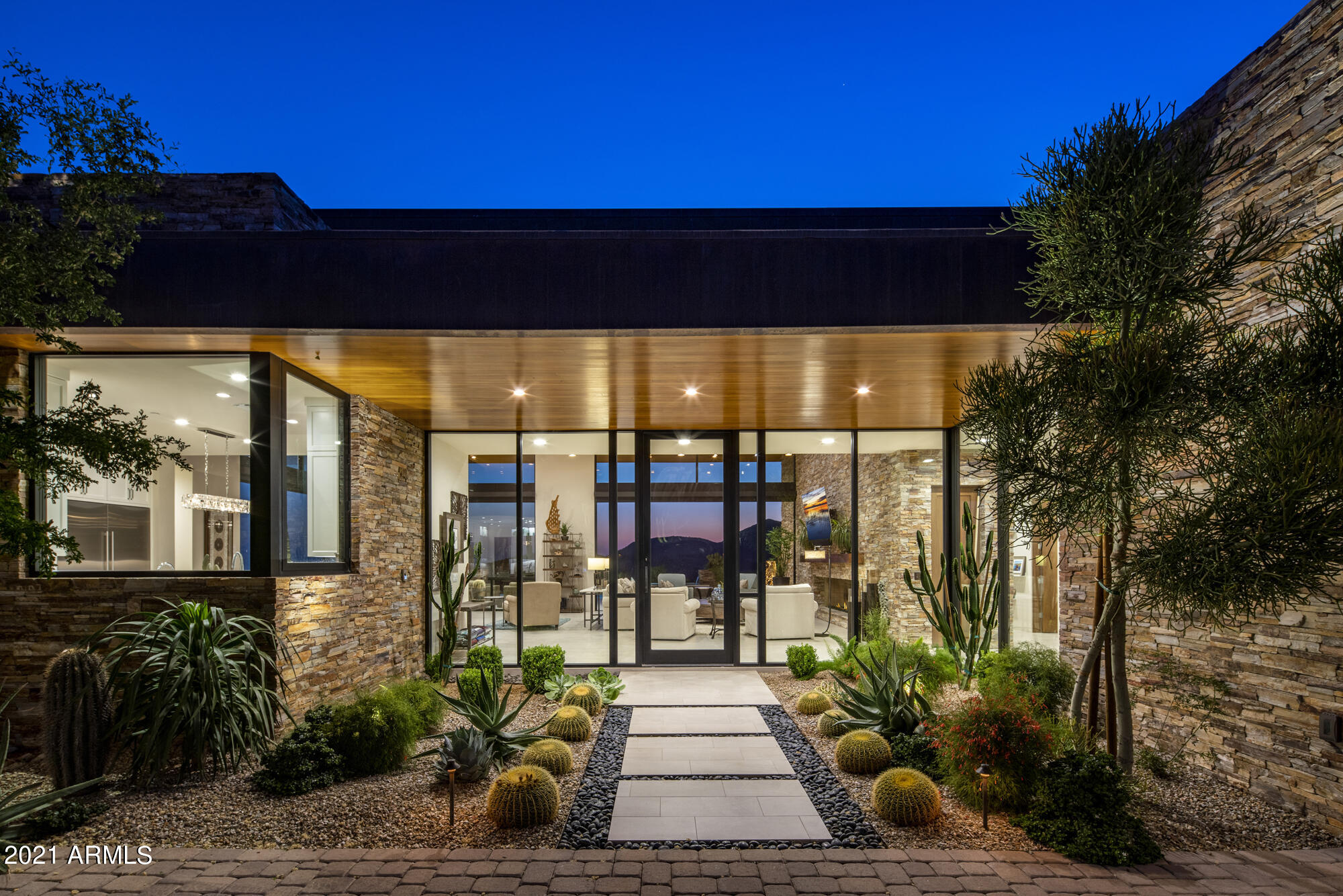 DESERT MOUNTAIN - Residential