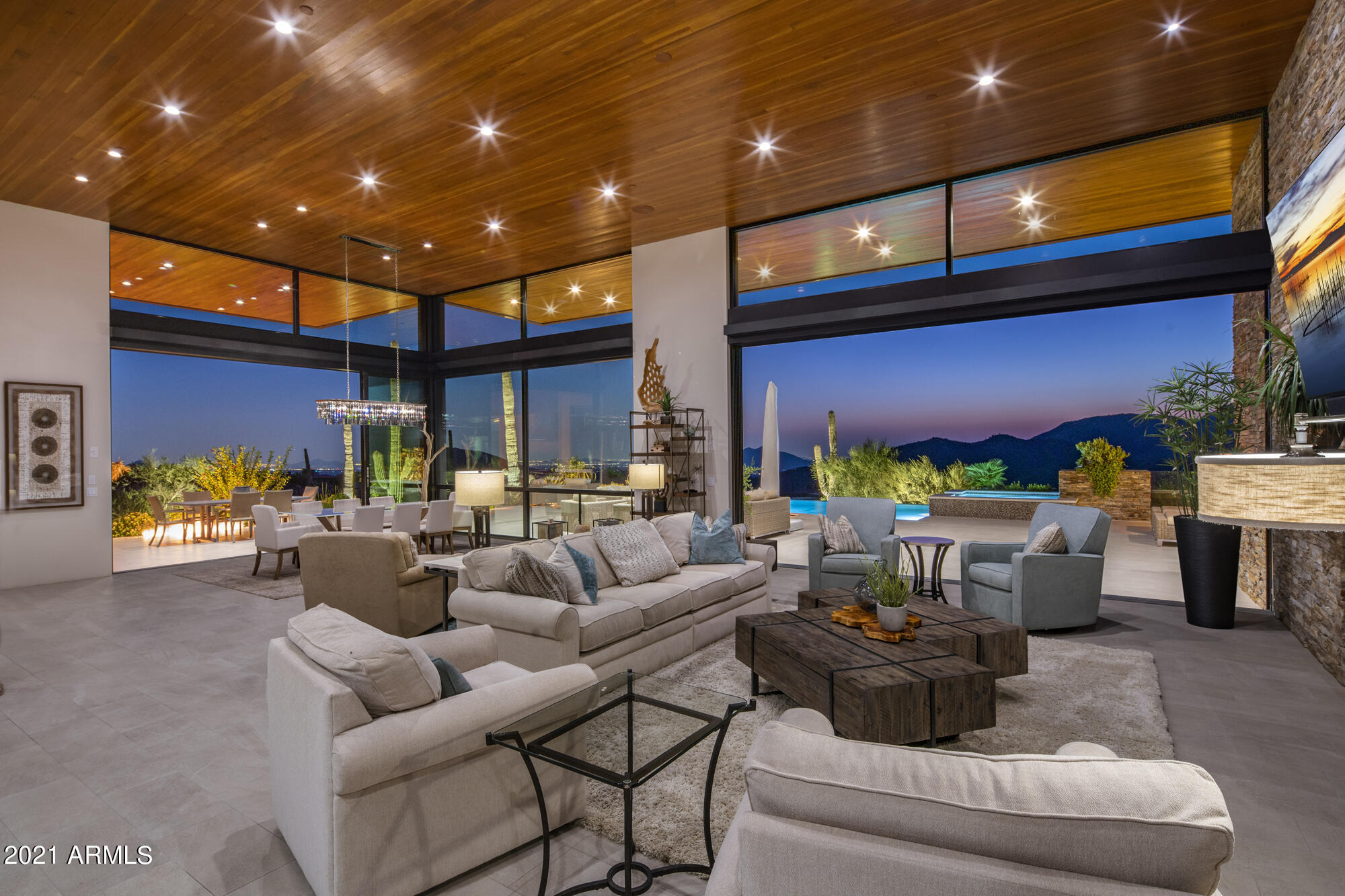 DESERT MOUNTAIN - Residential