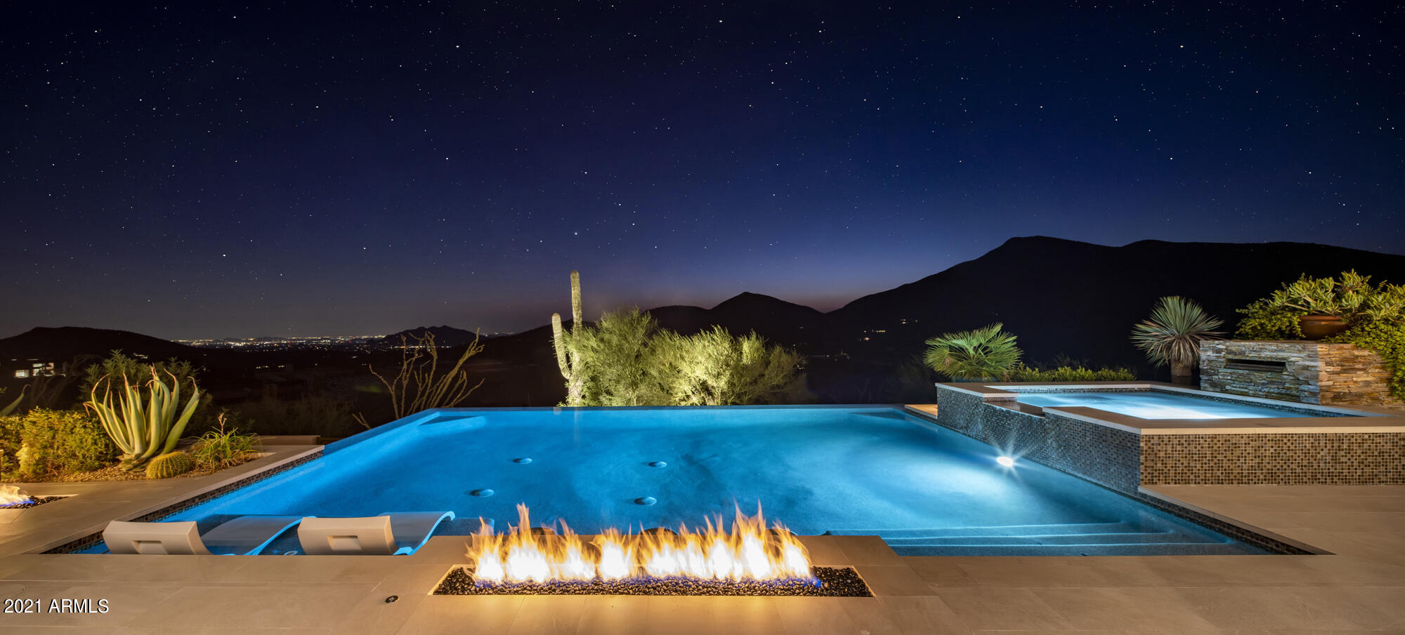 DESERT MOUNTAIN - Residential