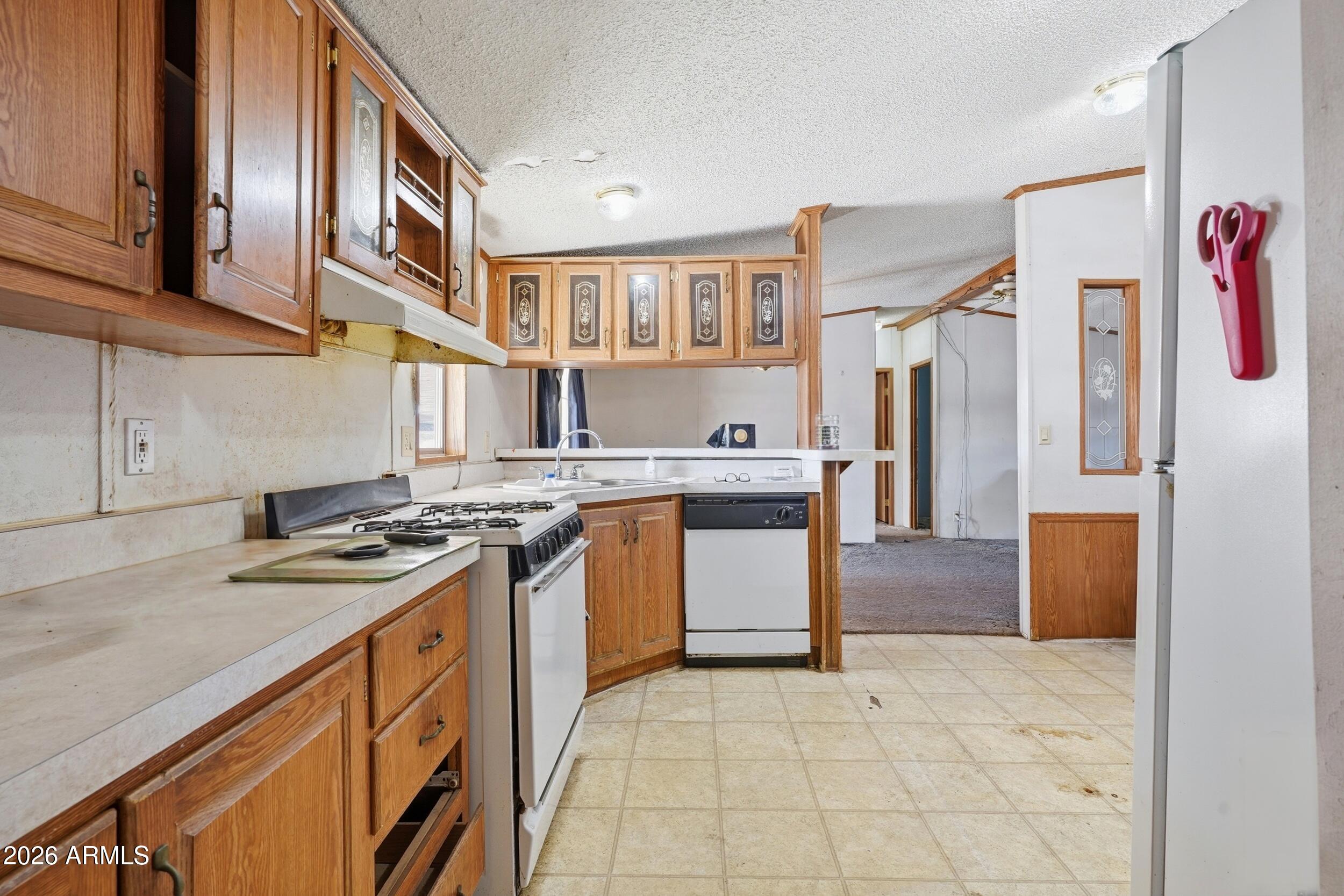 CHANDLER MANOR - Residential