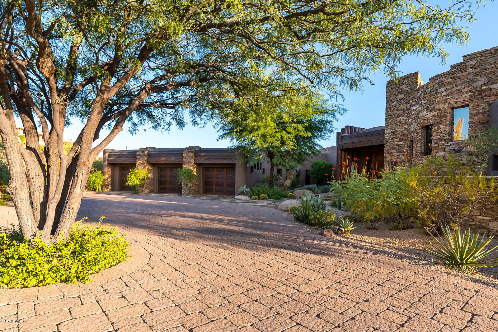 DESERT MOUNTAIN - Residential