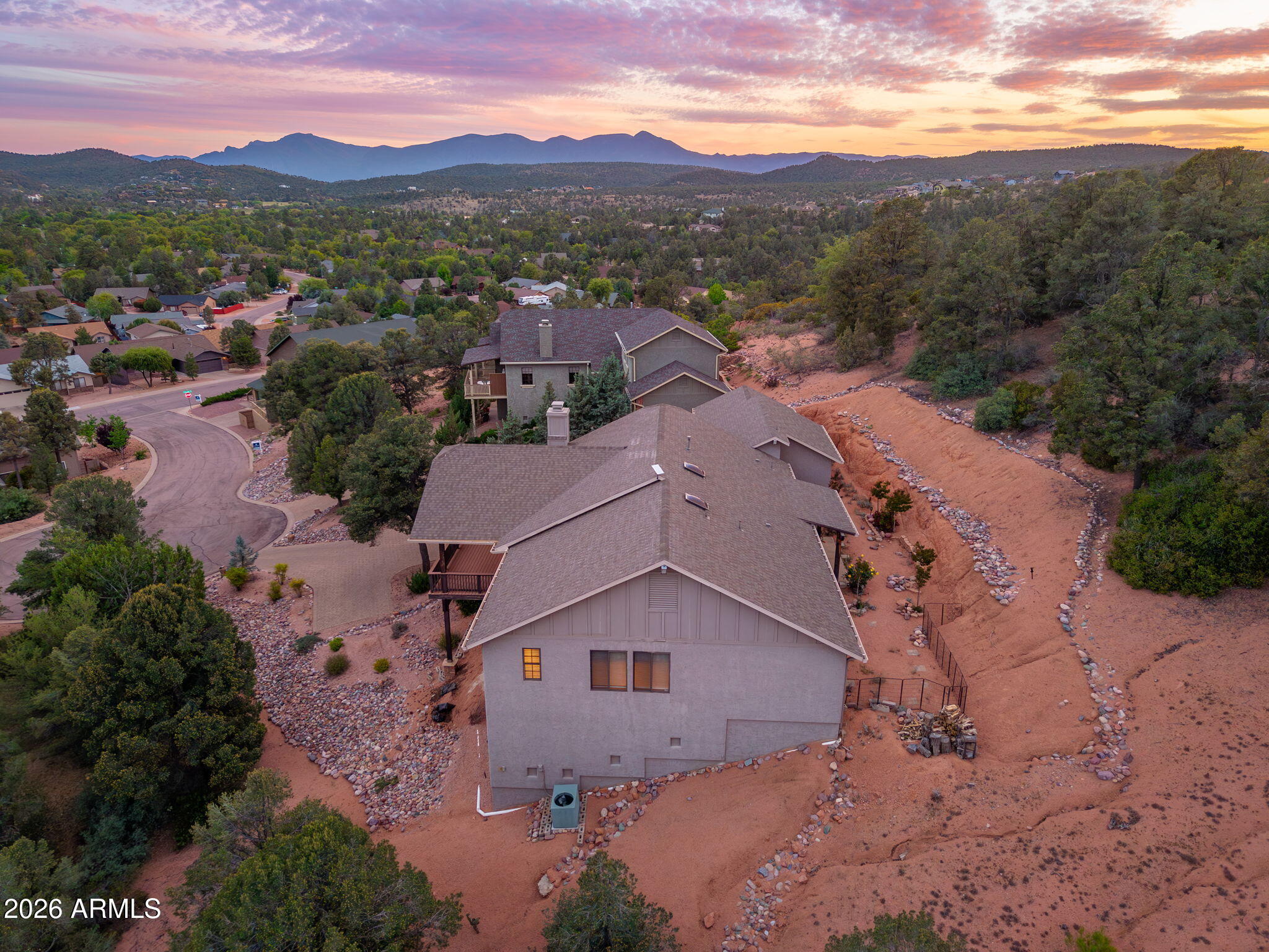 WOODHILL 2 - Residential