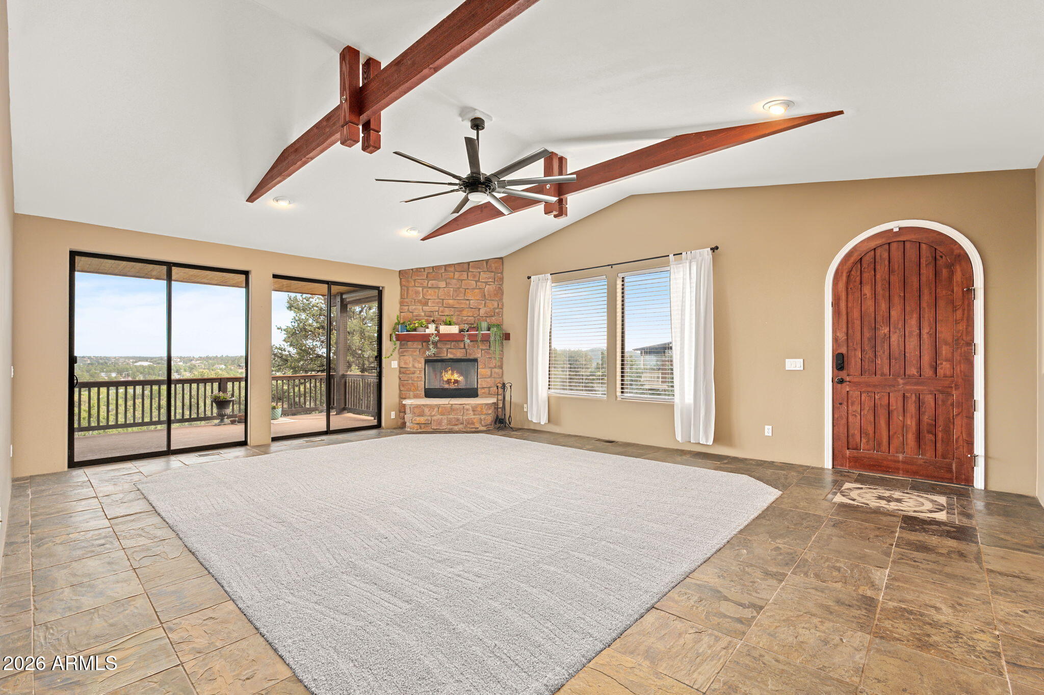 WOODHILL 2 - Residential