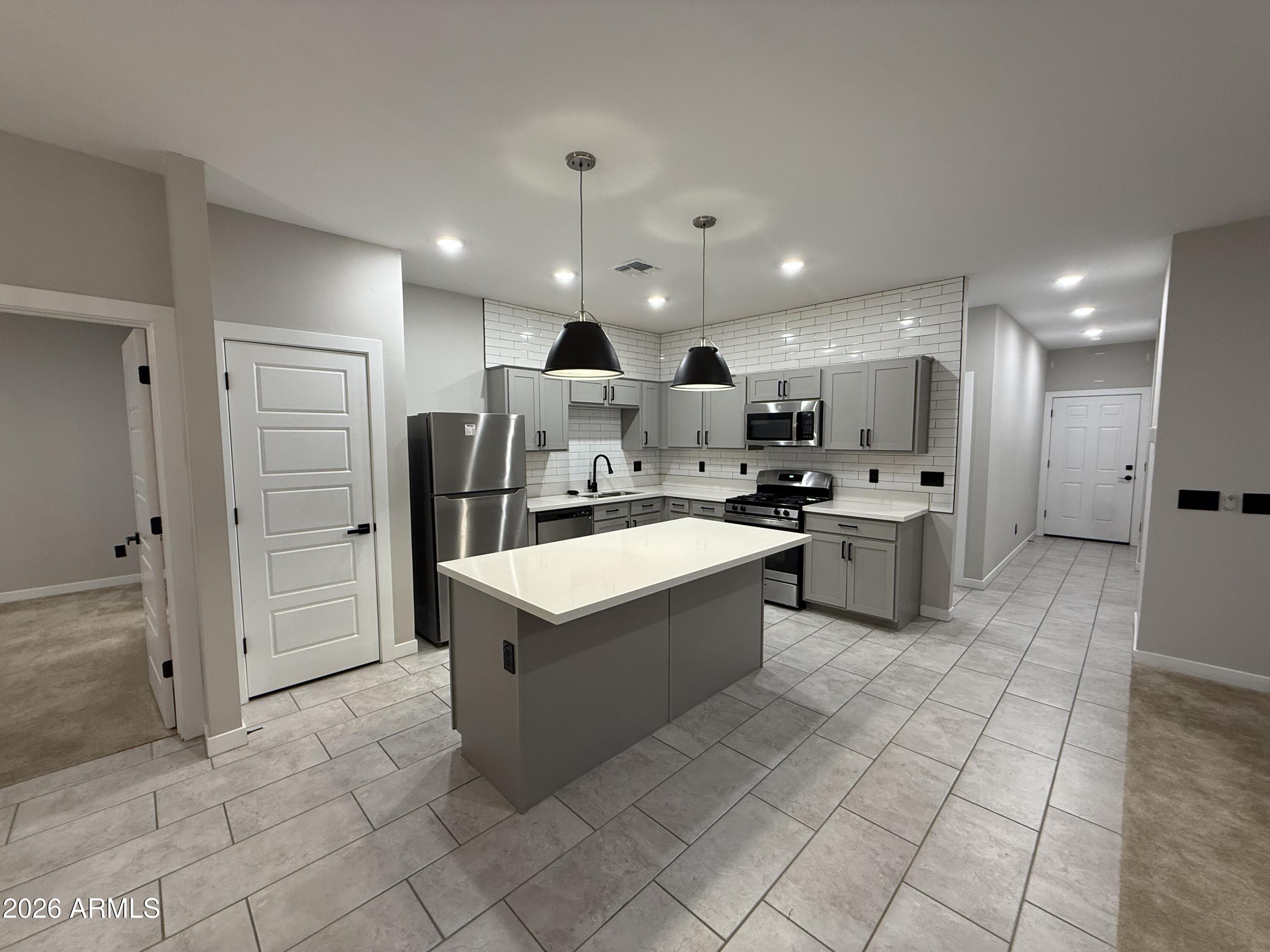 TORTOSA SOUTH PARCEL L - Residential Lease