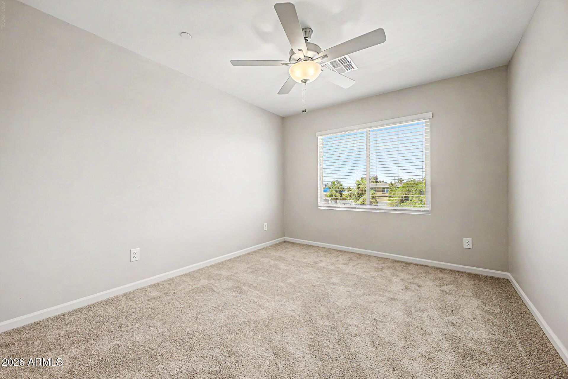COMMONWEALTH LOFTS - Residential Lease