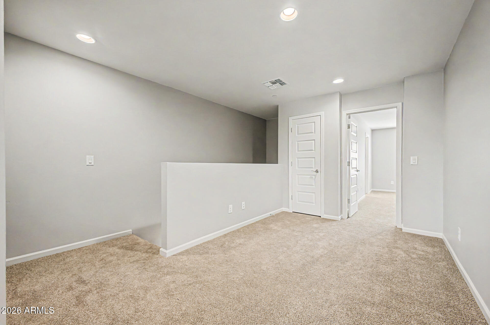 COMMONWEALTH LOFTS - Residential Lease