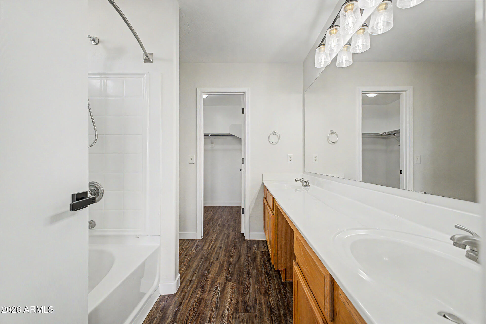 DREAMING SUMMIT UNIT 1A - Residential