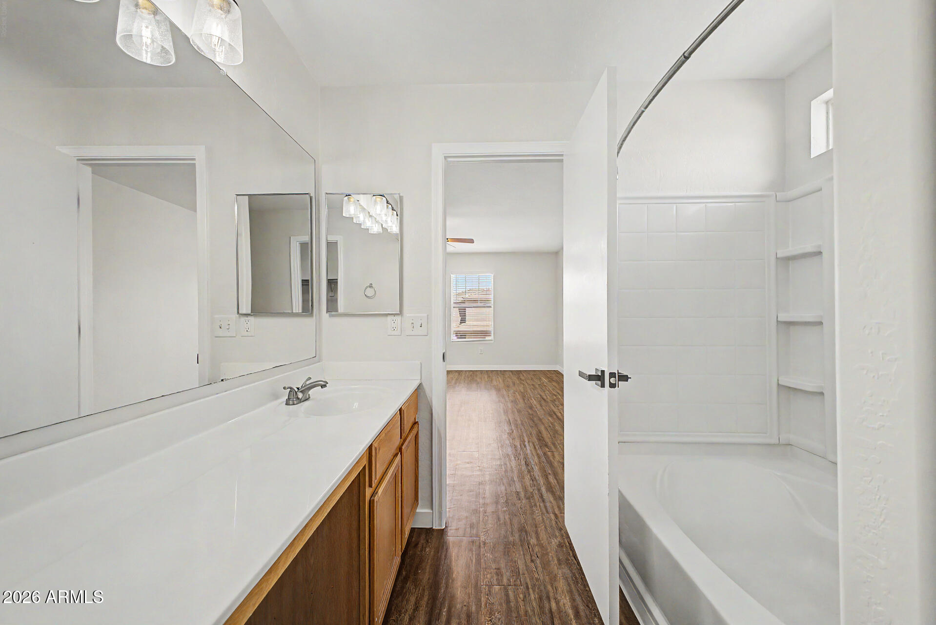 DREAMING SUMMIT UNIT 1A - Residential