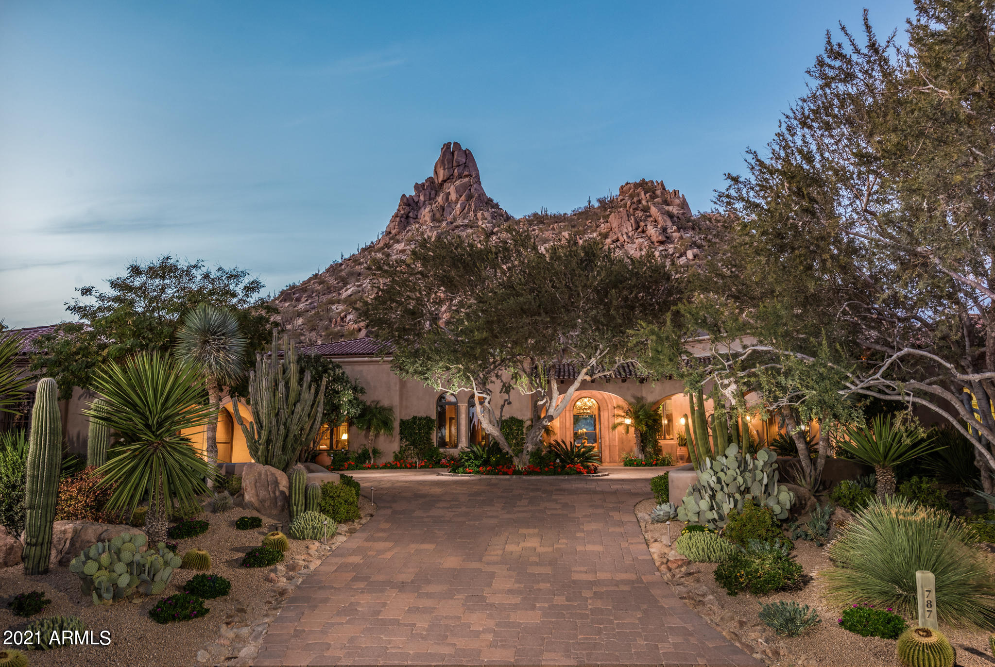 DESERT HIGHLANDS - Residential