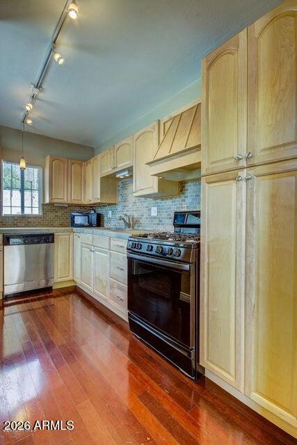 PILCHER PLACE - Residential